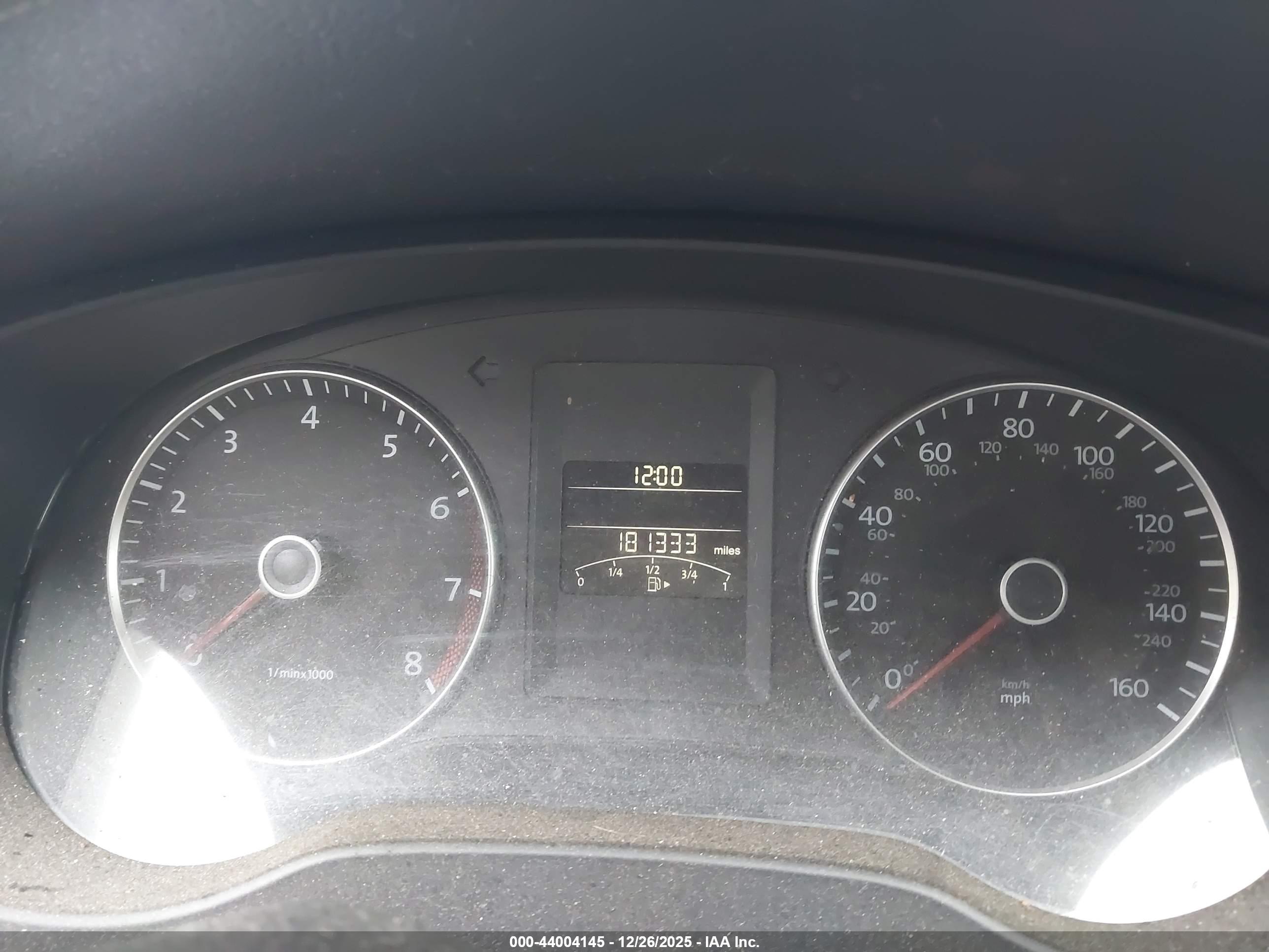 VOLKSWAGEN JETTA image 7