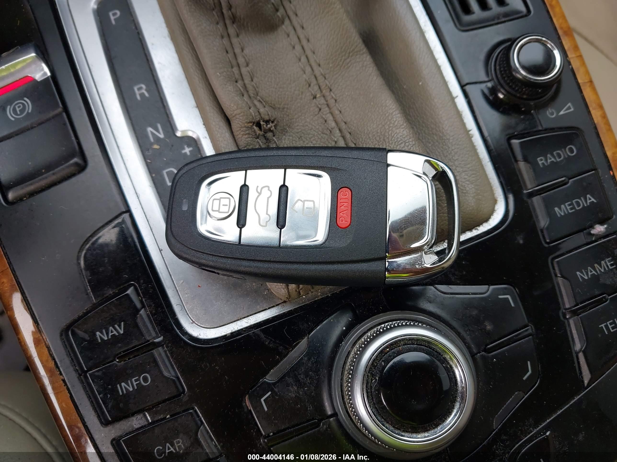 AUDI A4 image 11