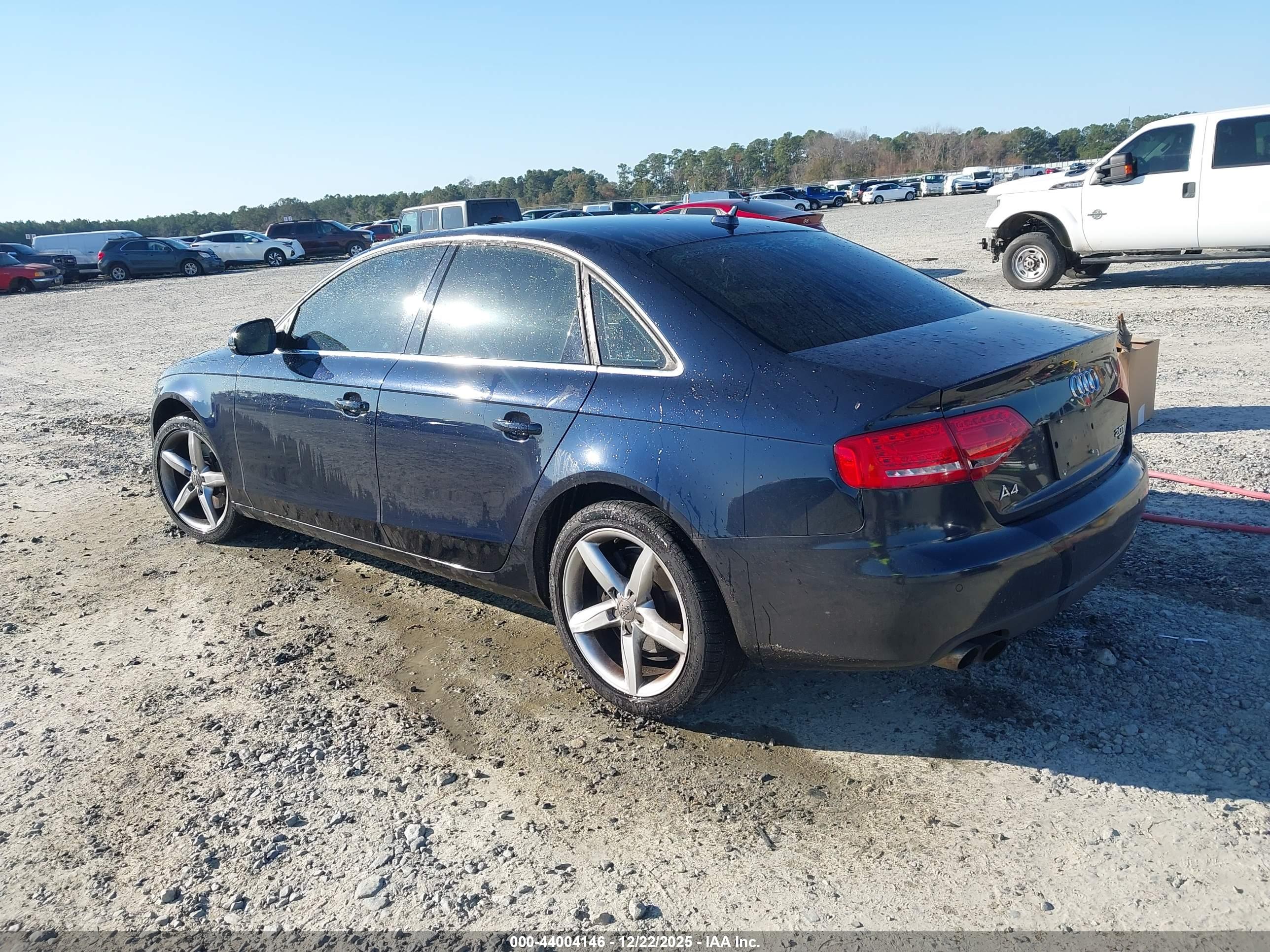 AUDI A4 image 3