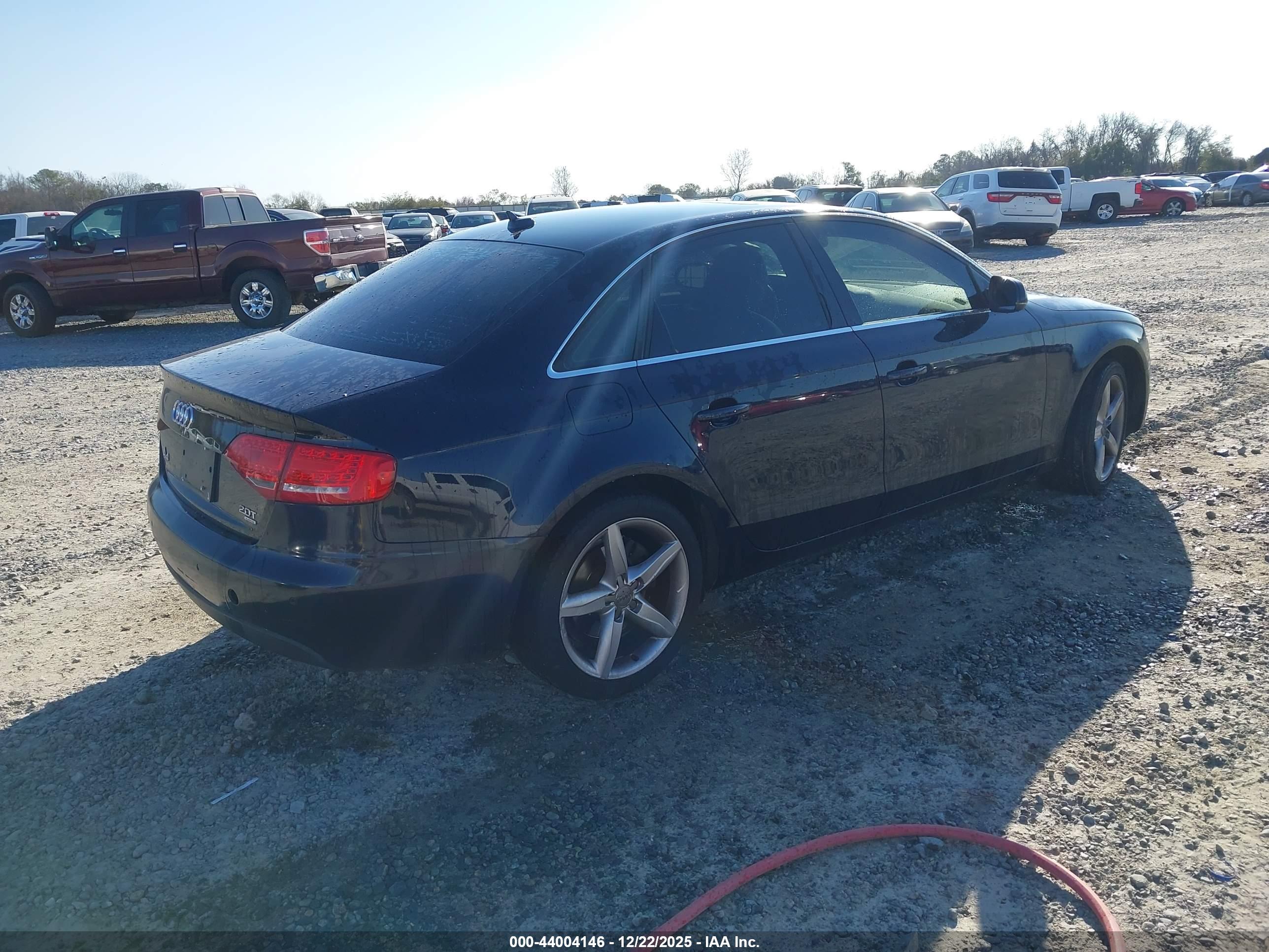 AUDI A4 image 4