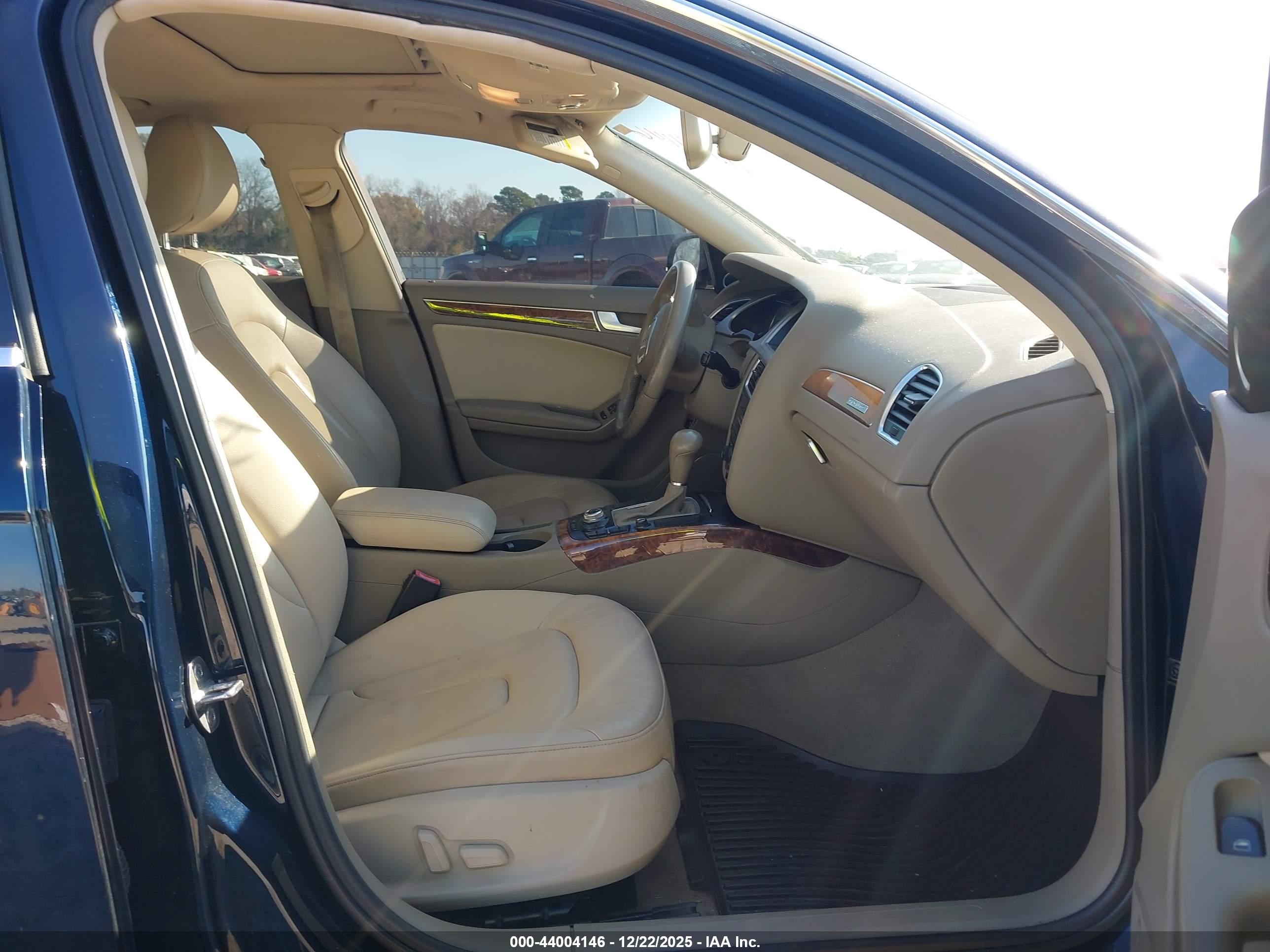 AUDI A4 image 5