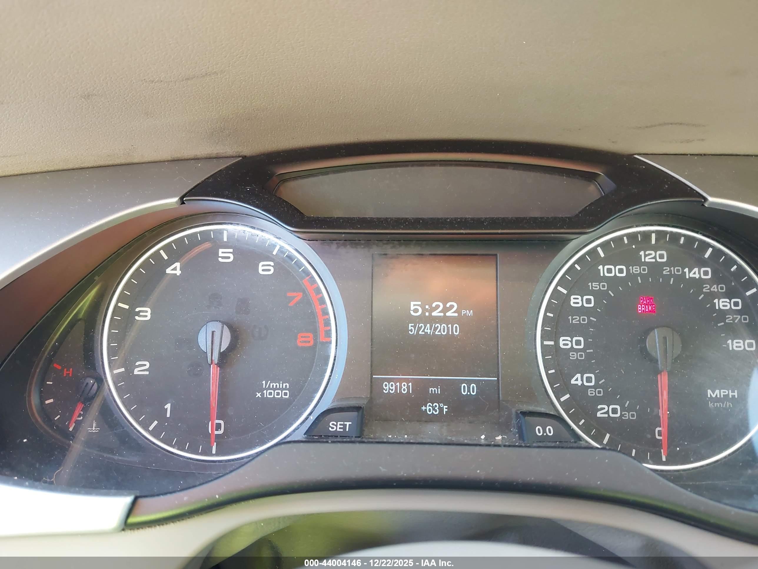 AUDI A4 image 7
