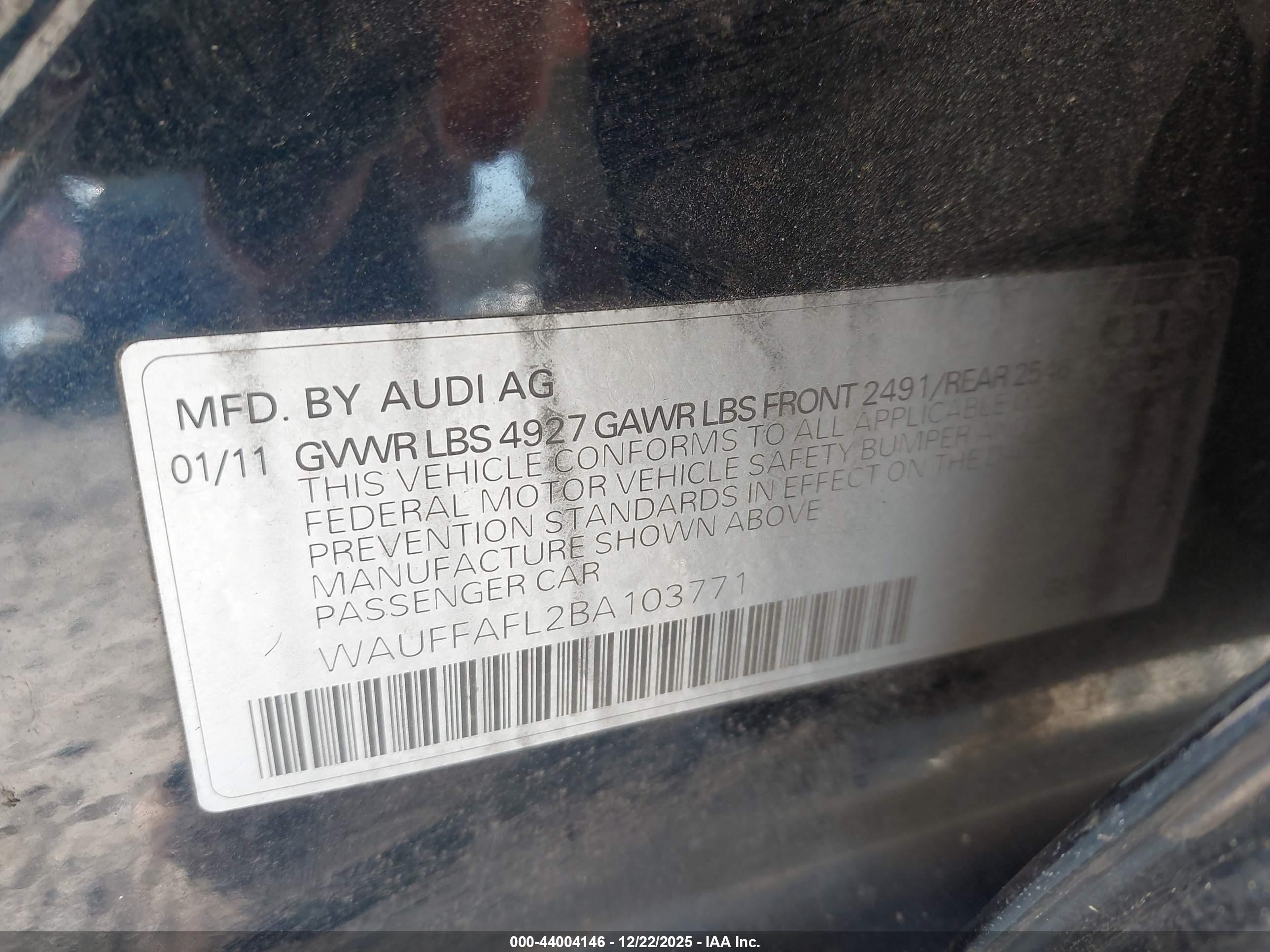 AUDI A4 image 9