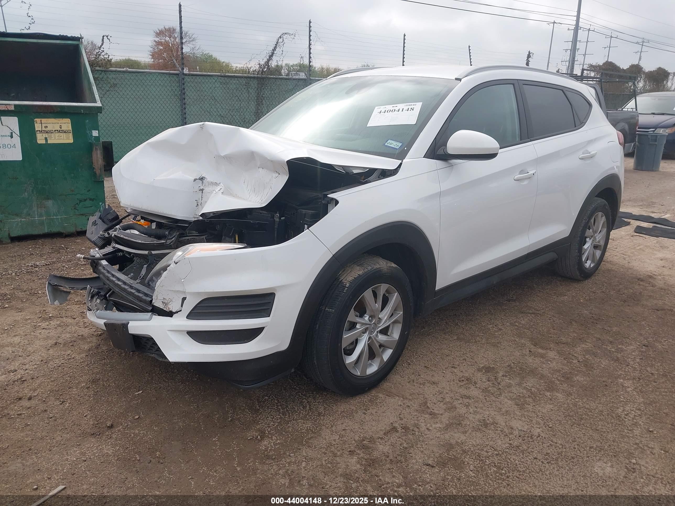 HYUNDAI TUCSON image 2