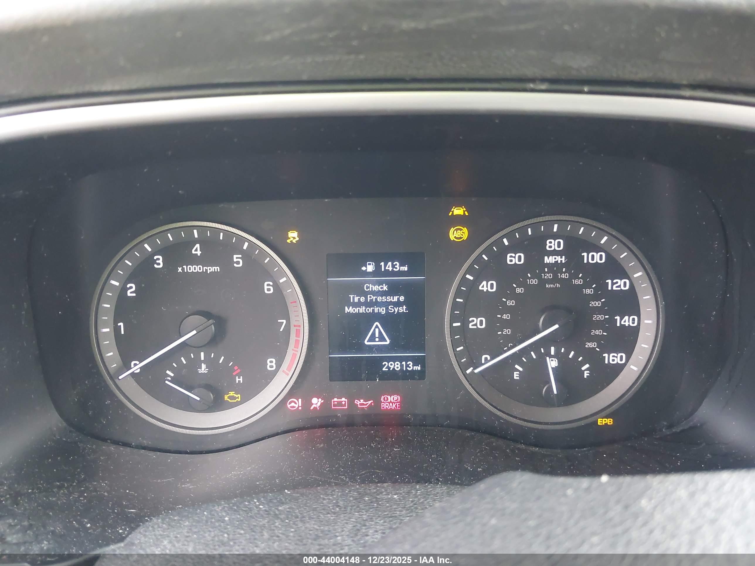 HYUNDAI TUCSON image 7