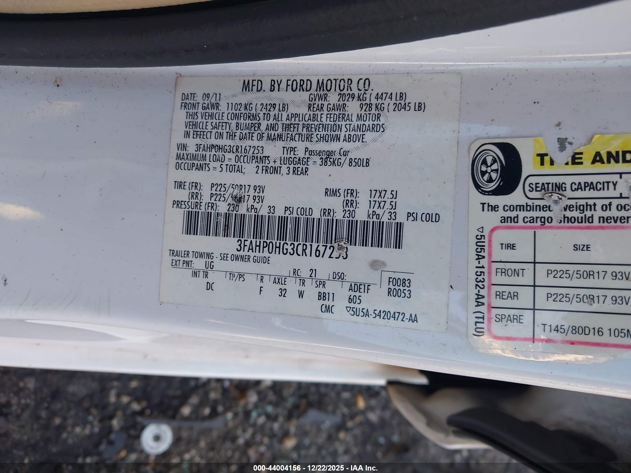 FORD FUSION image 9