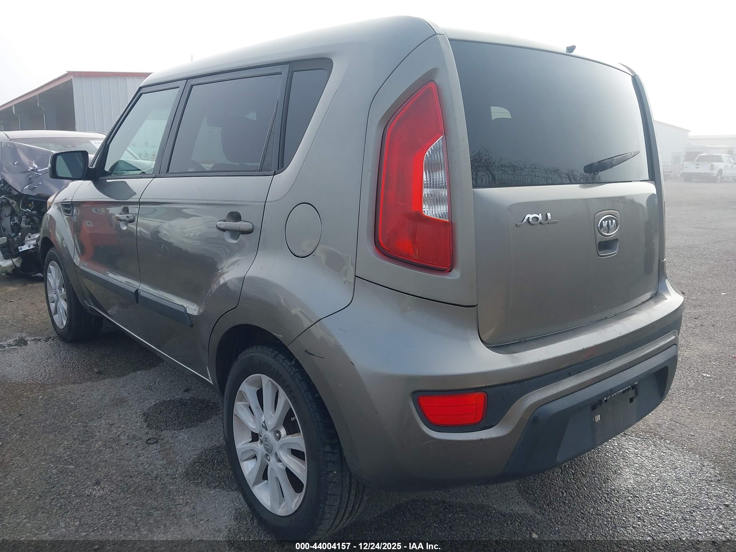 KIA SOUL image 3