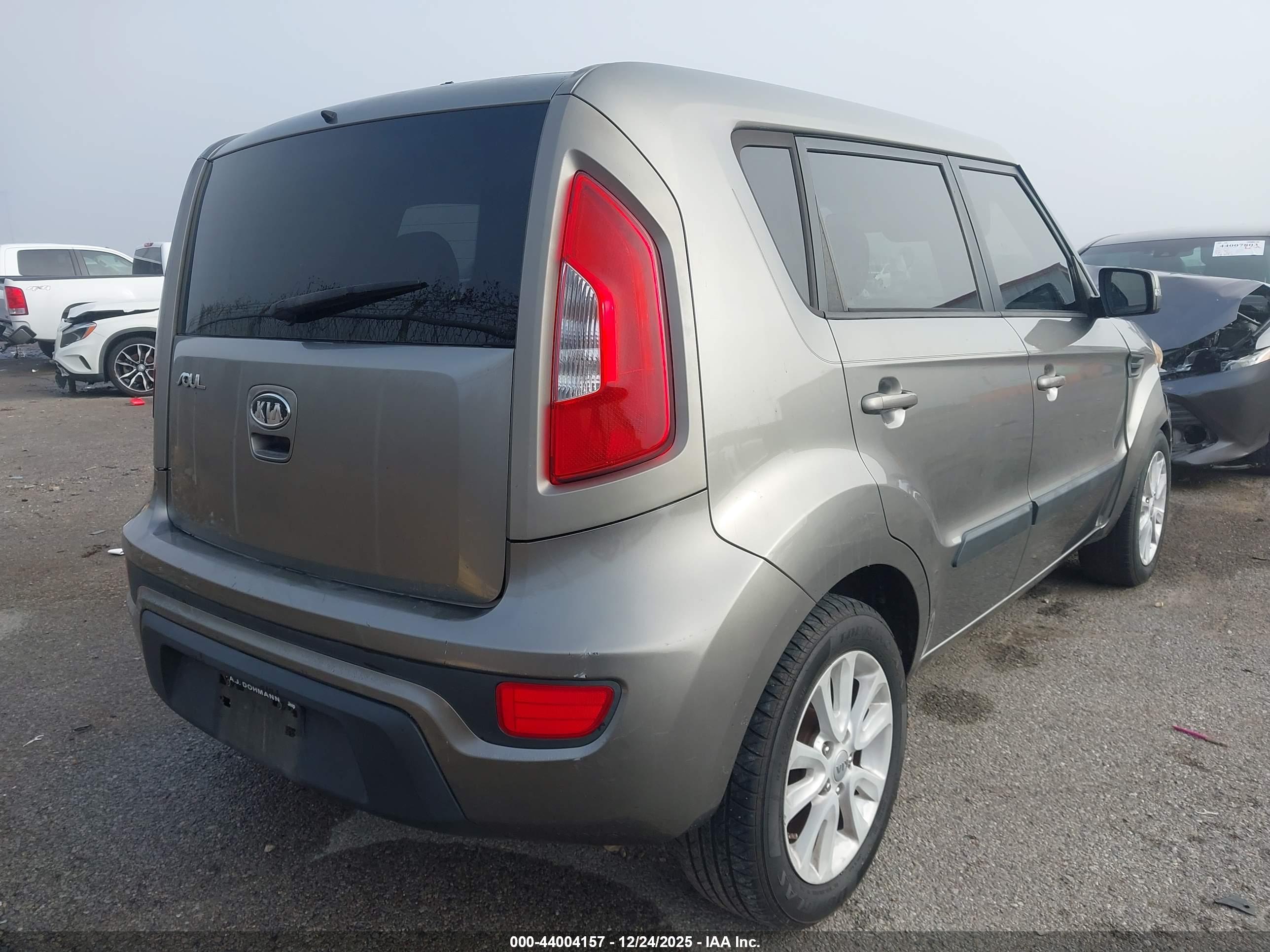 KIA SOUL image 4