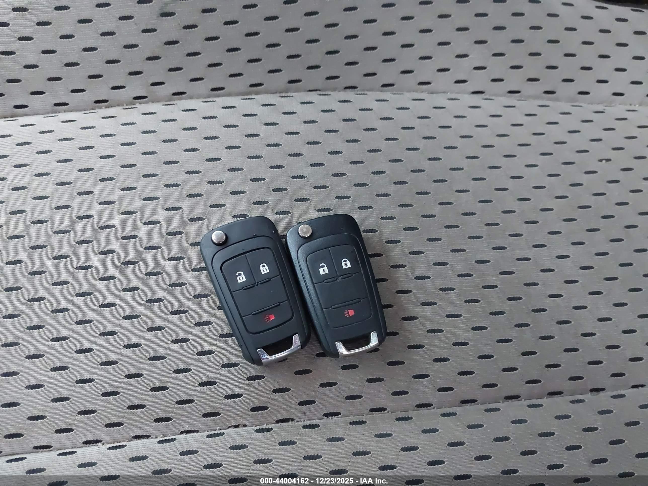 CHEVROLET EQUINOX image 11