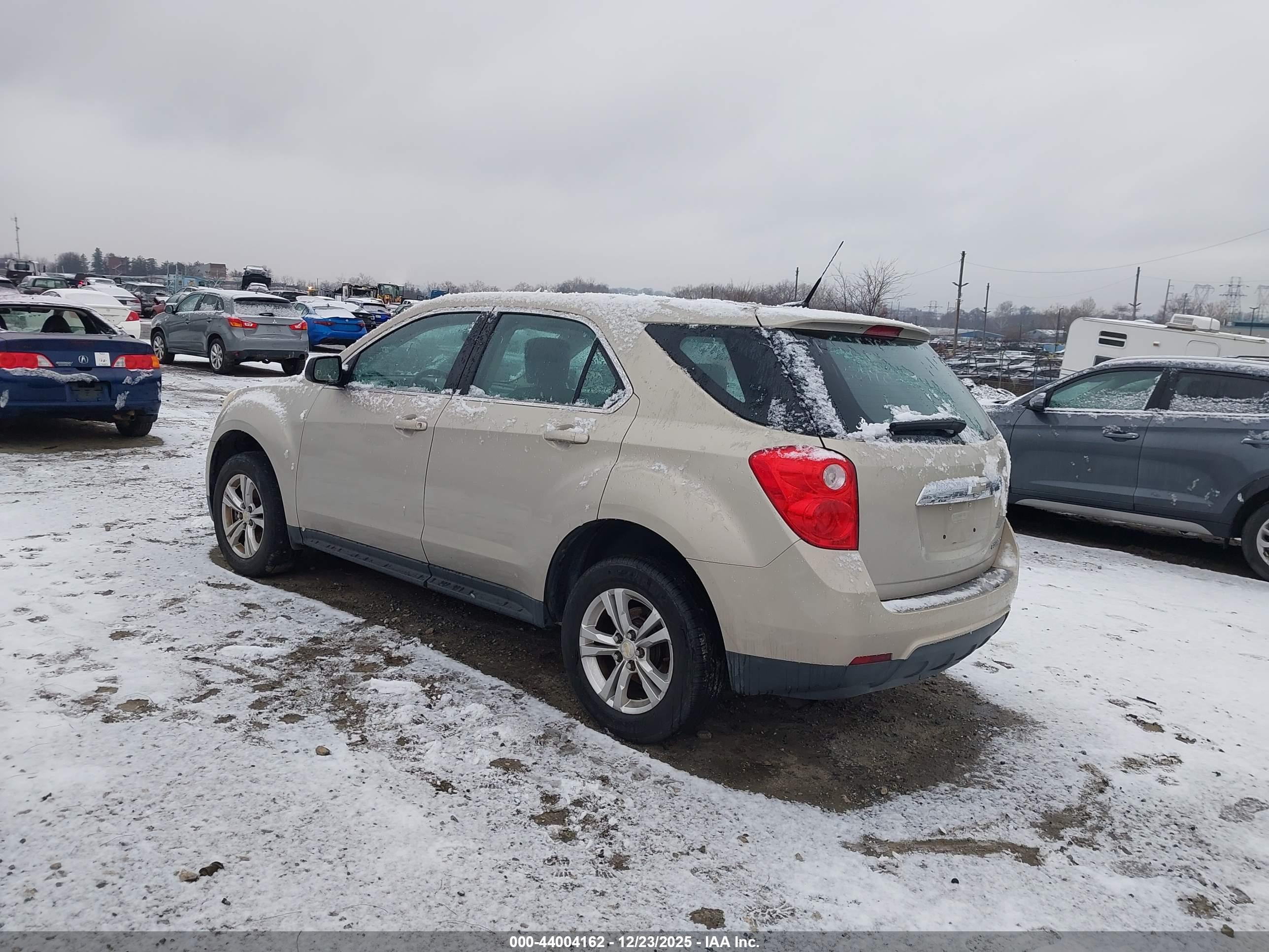 CHEVROLET EQUINOX image 3