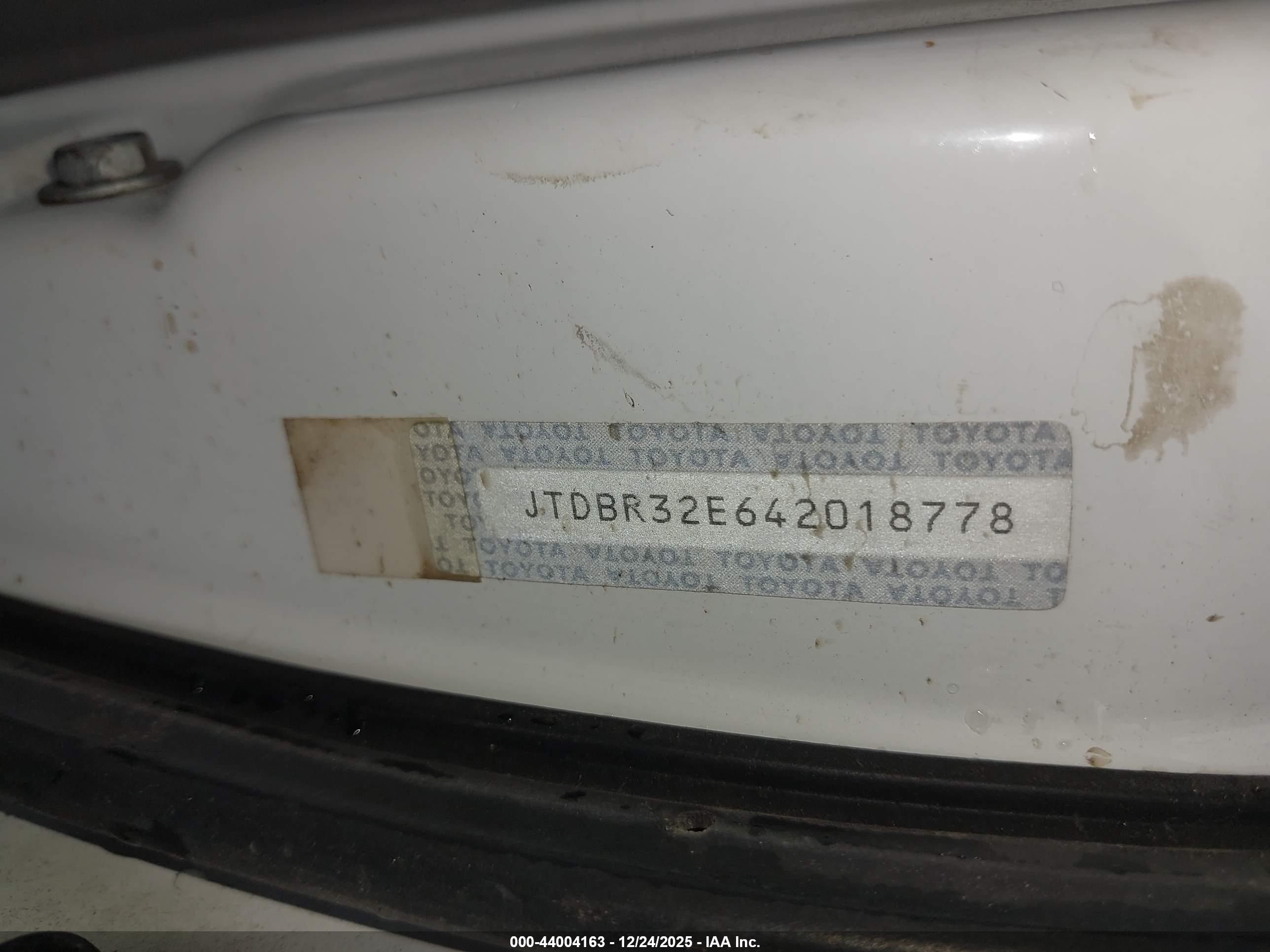 TOYOTA COROLLA image 9