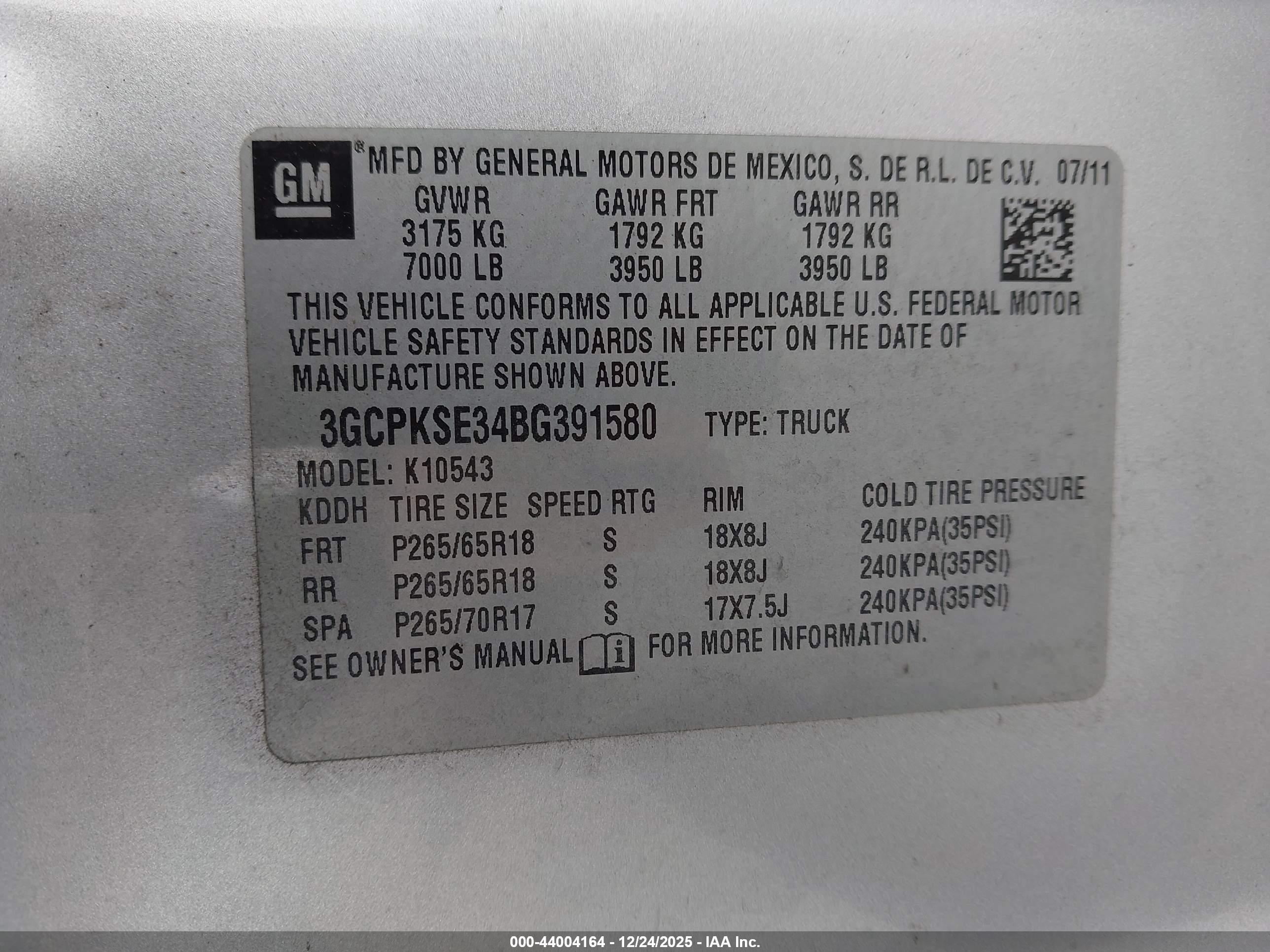 CHEVROLET SILVERADO image 9