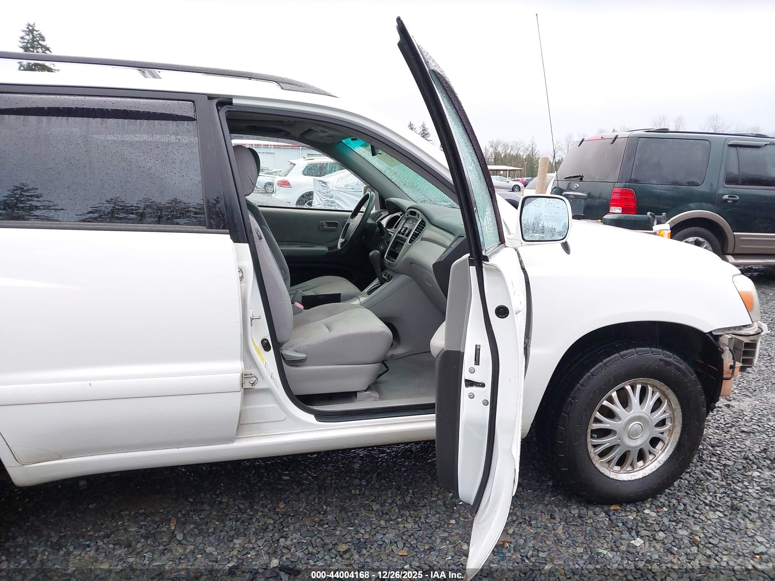 TOYOTA HIGHLANDER image 5