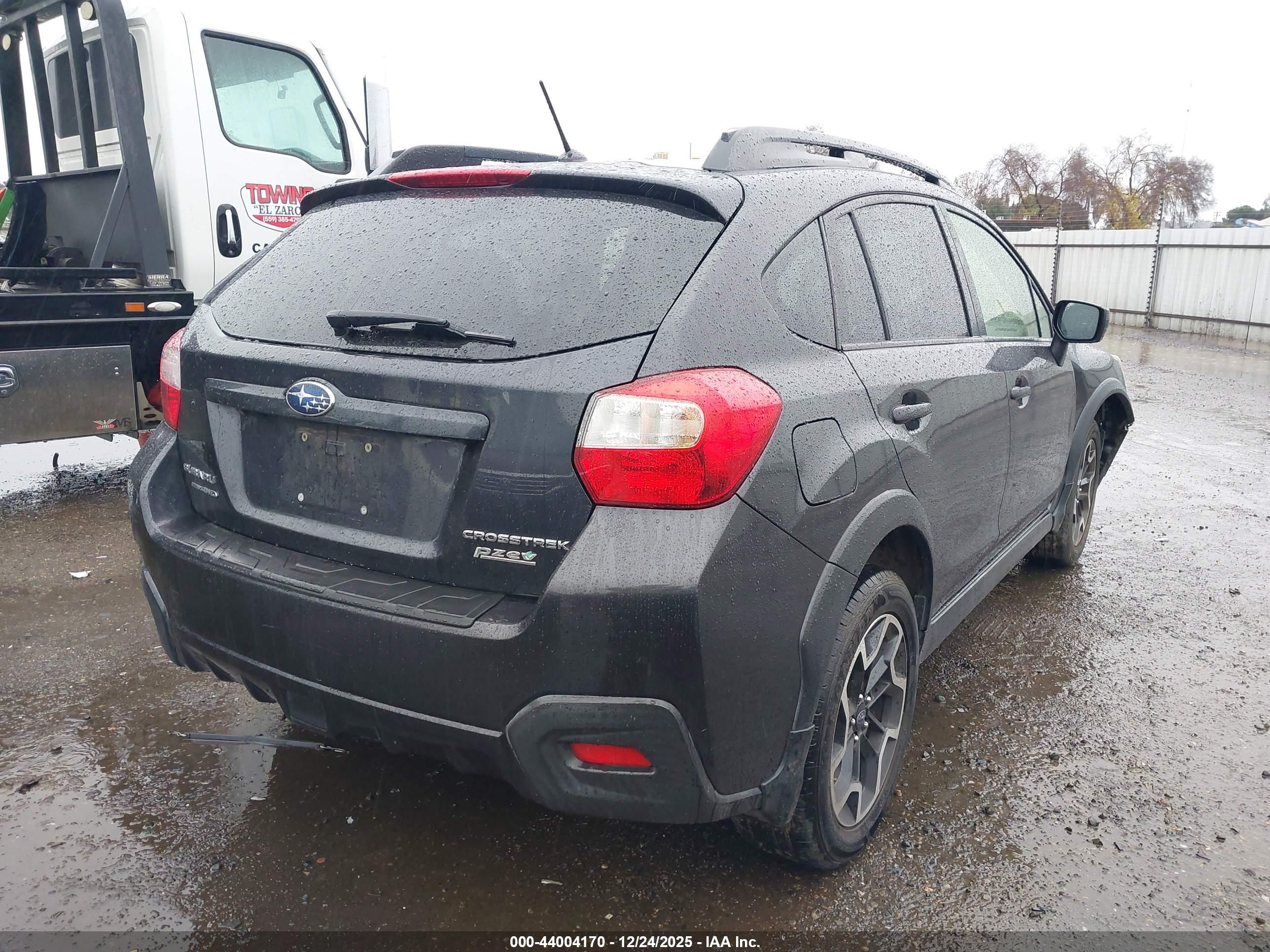 SUBARU CROSSTREK image 4
