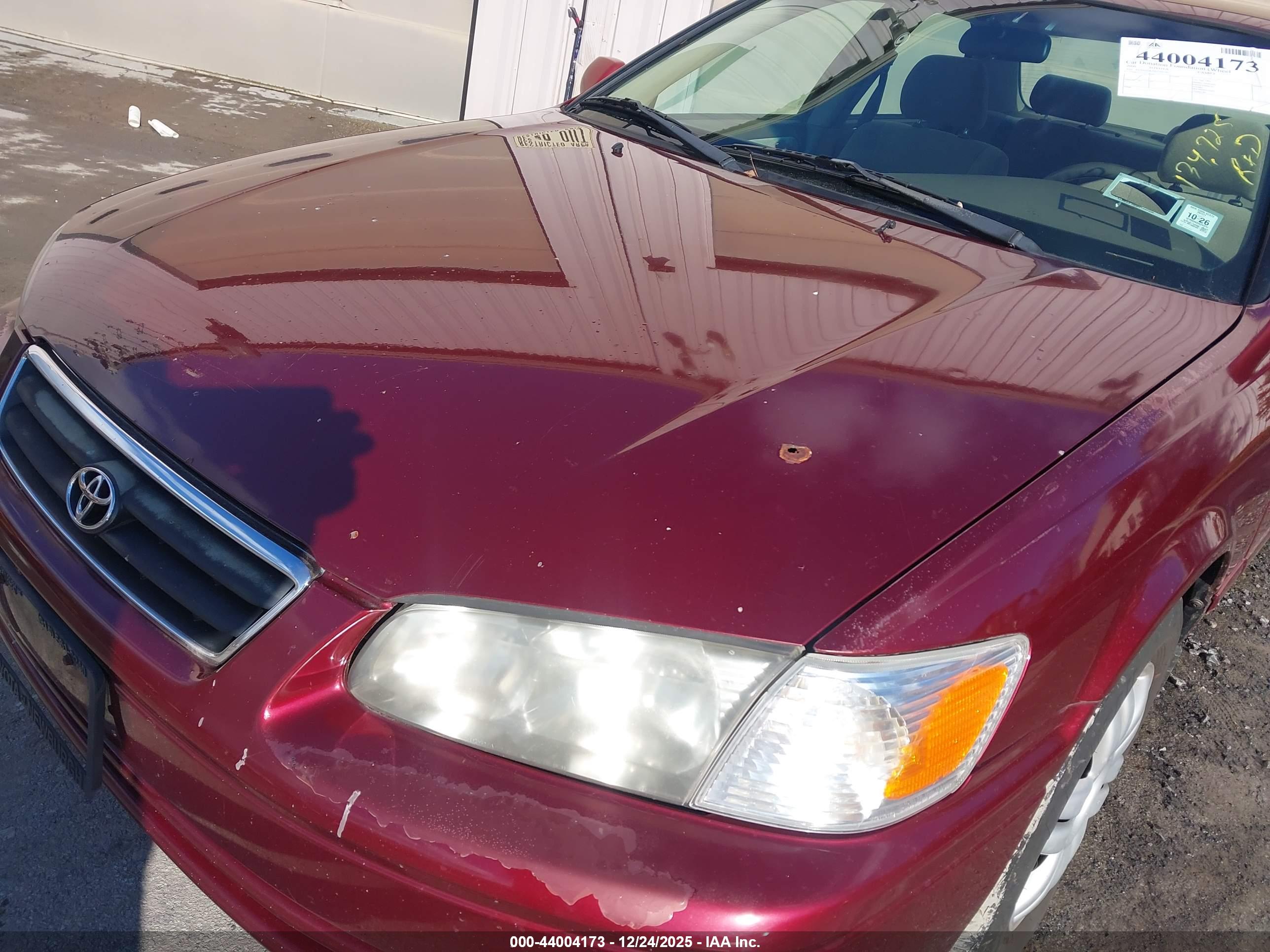 TOYOTA CAMRY image 6