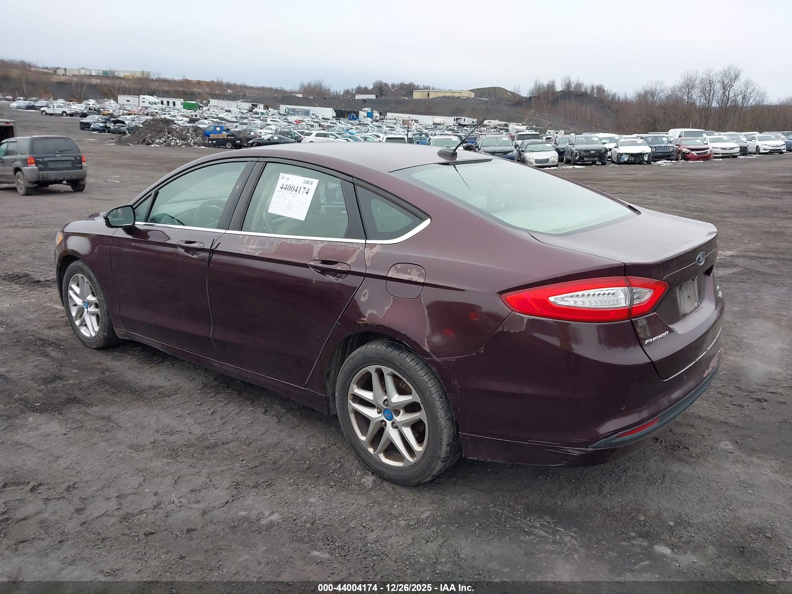 FORD FUSION image 3