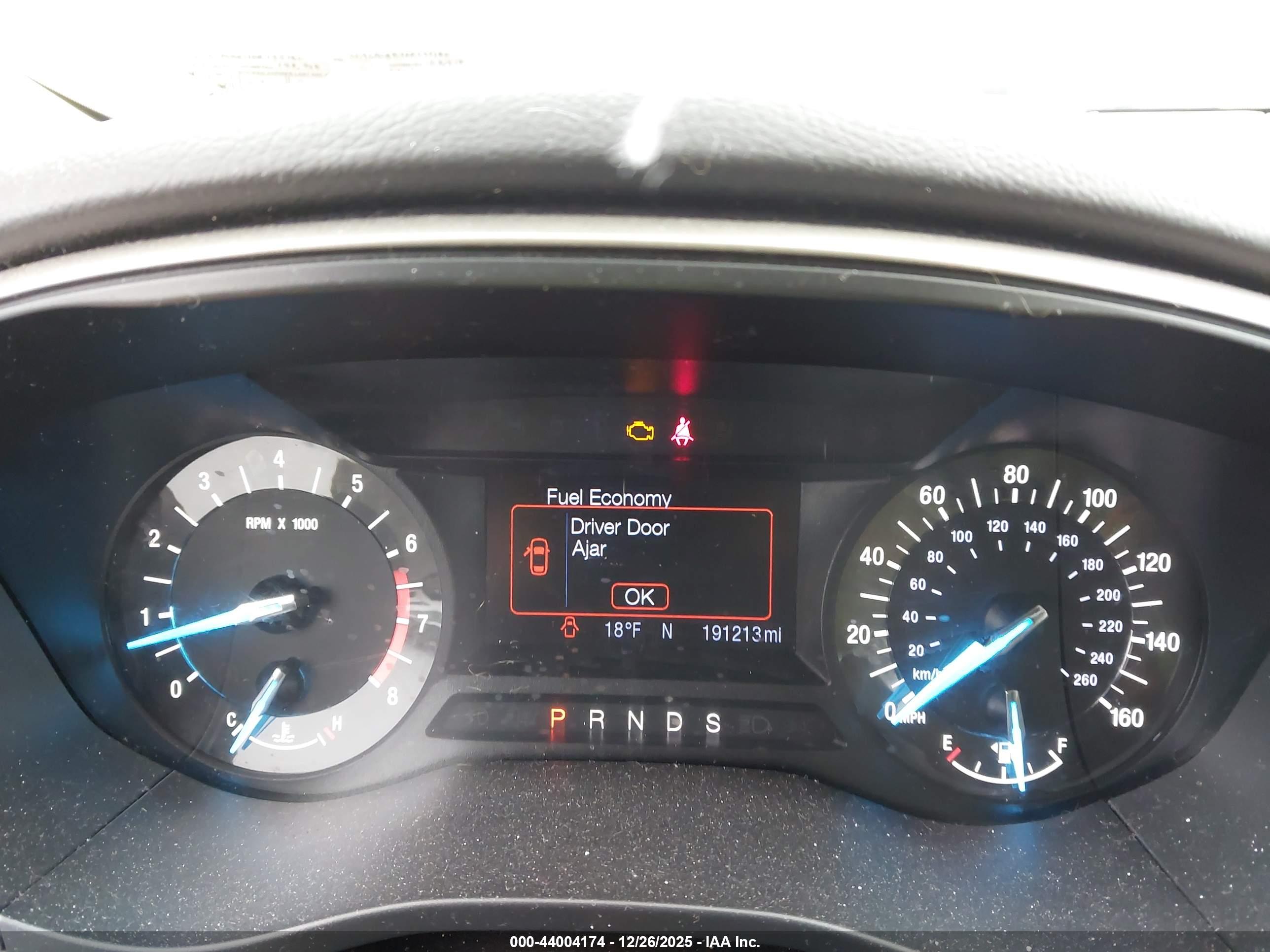 FORD FUSION image 7