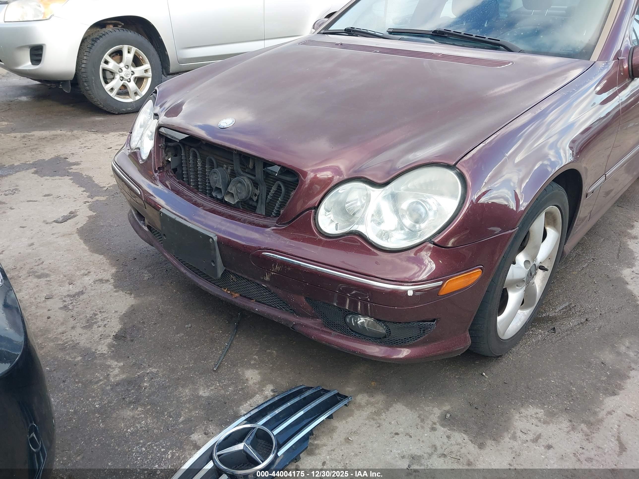 MERCEDES-BENZ C image 6