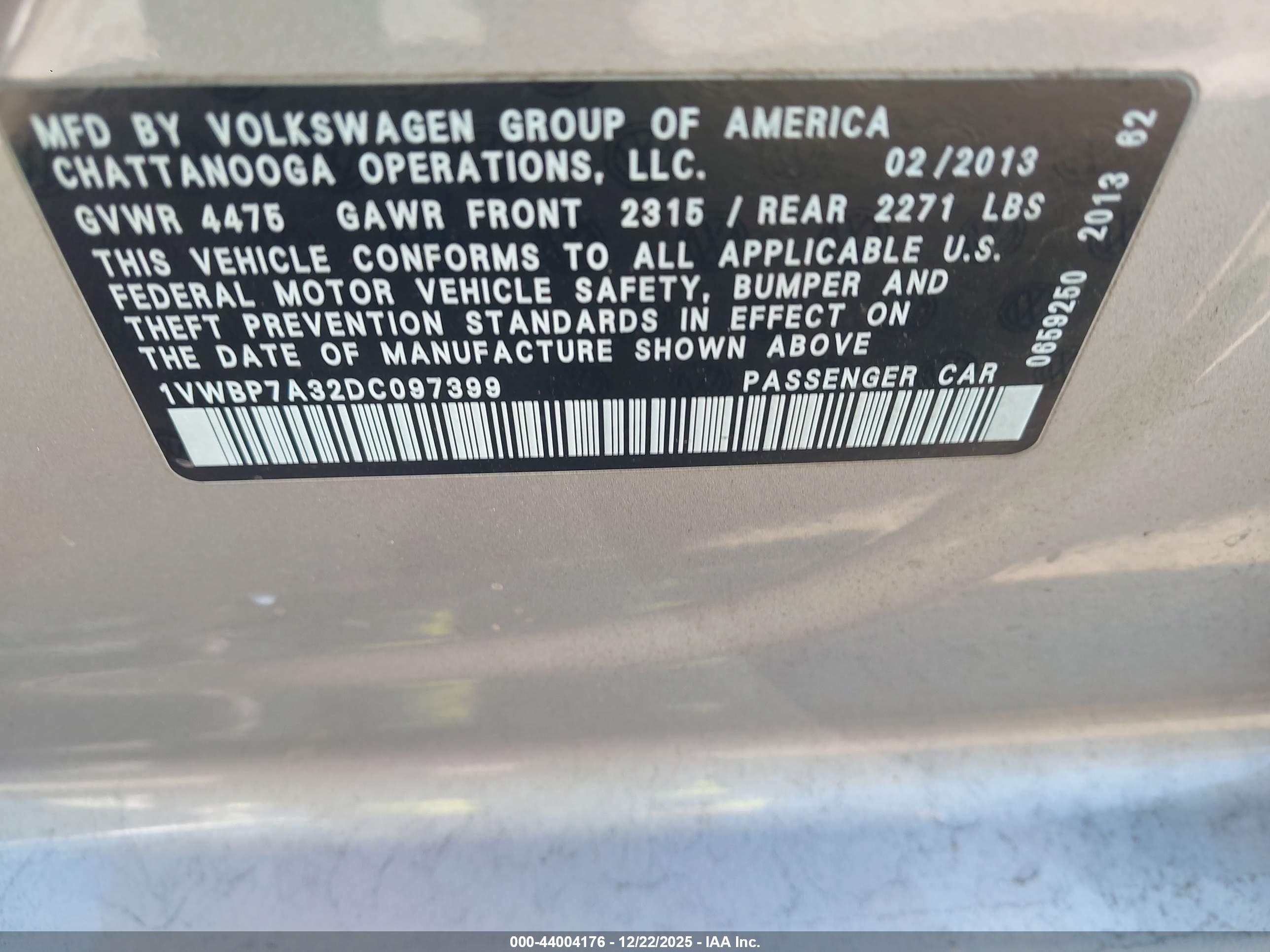 VOLKSWAGEN PASSAT image 9