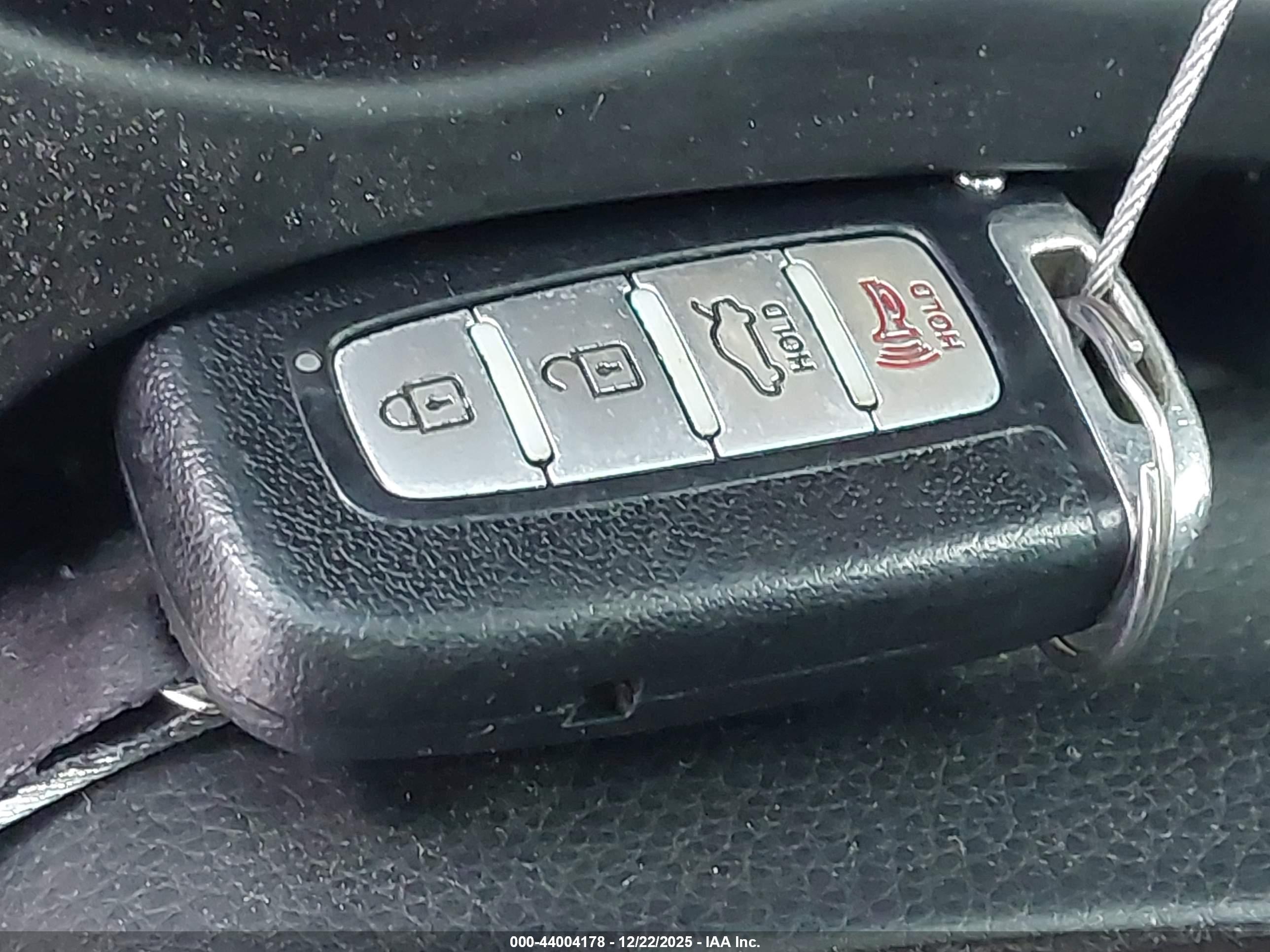 HYUNDAI AZERA image 11