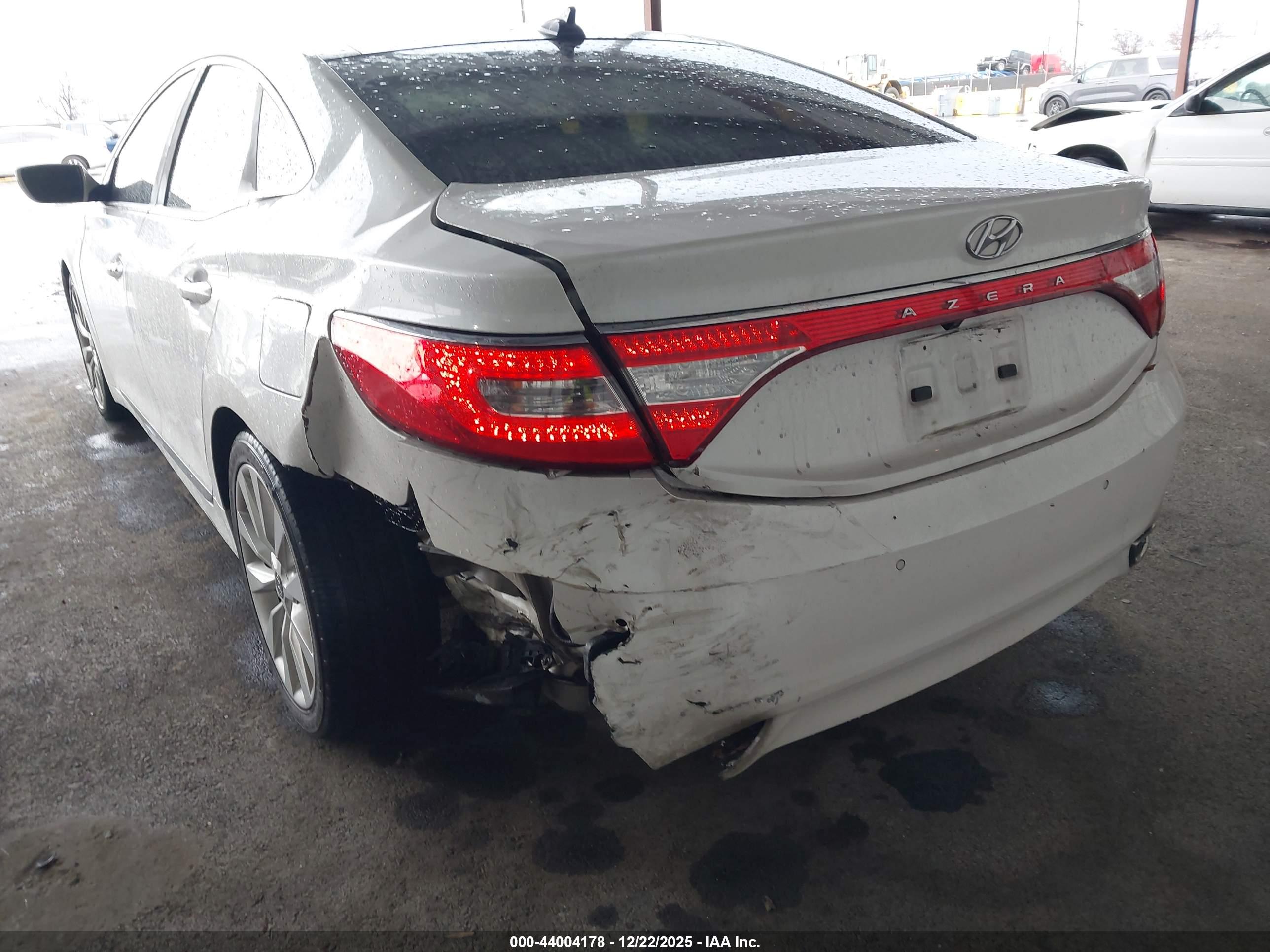 HYUNDAI AZERA image 6