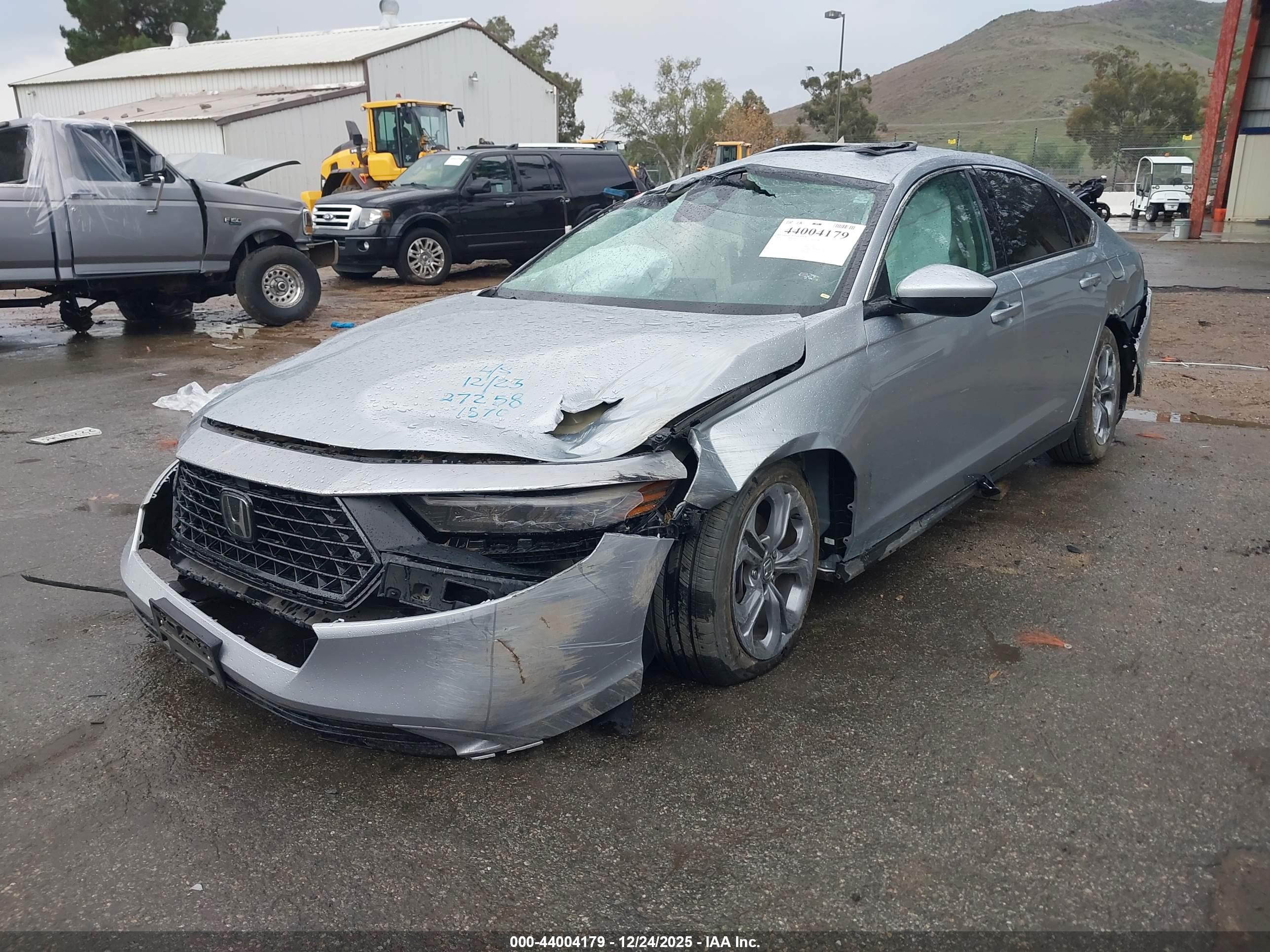 HONDA ACCORD image 2