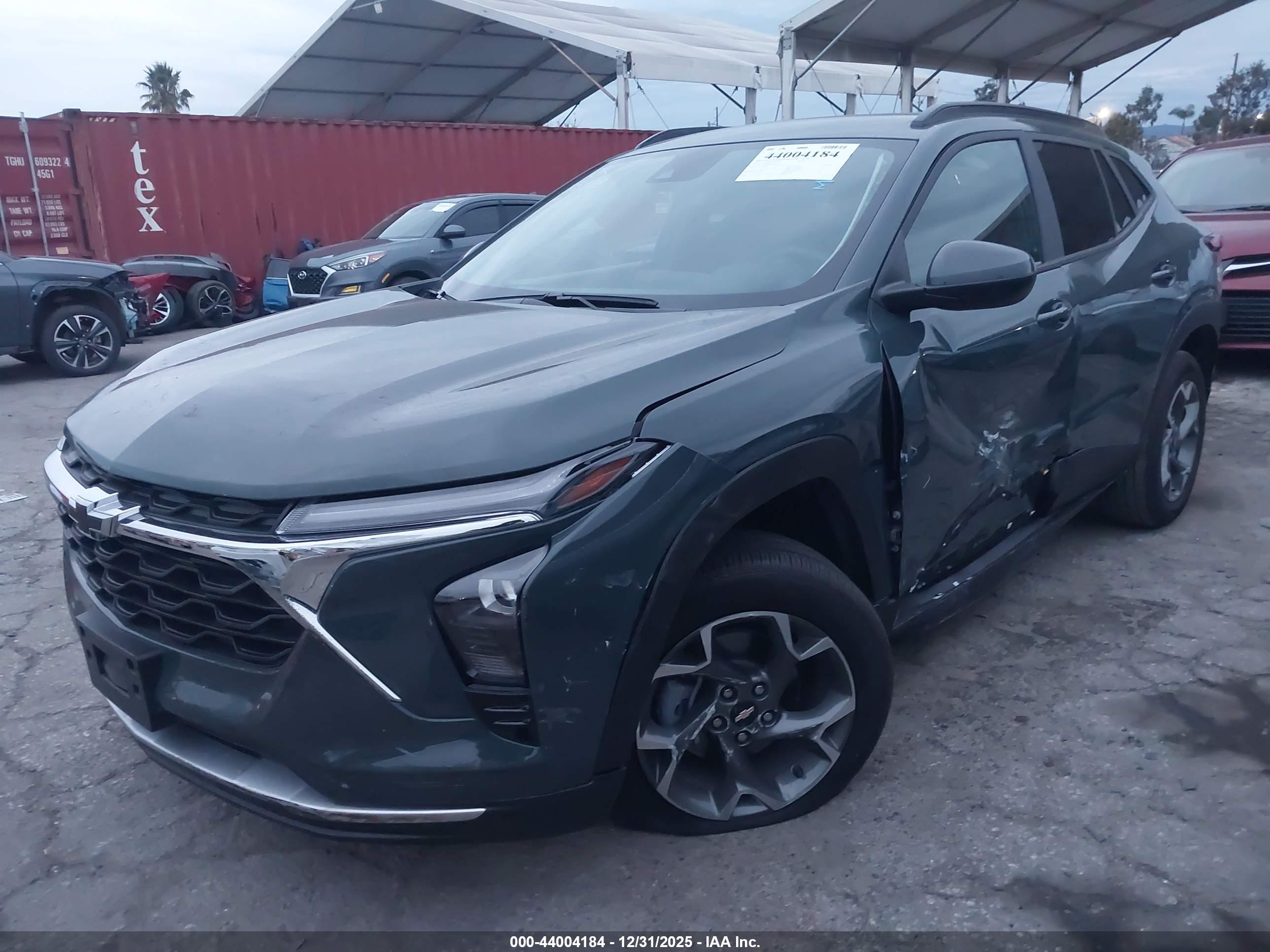 CHEVROLET TRAX image 2