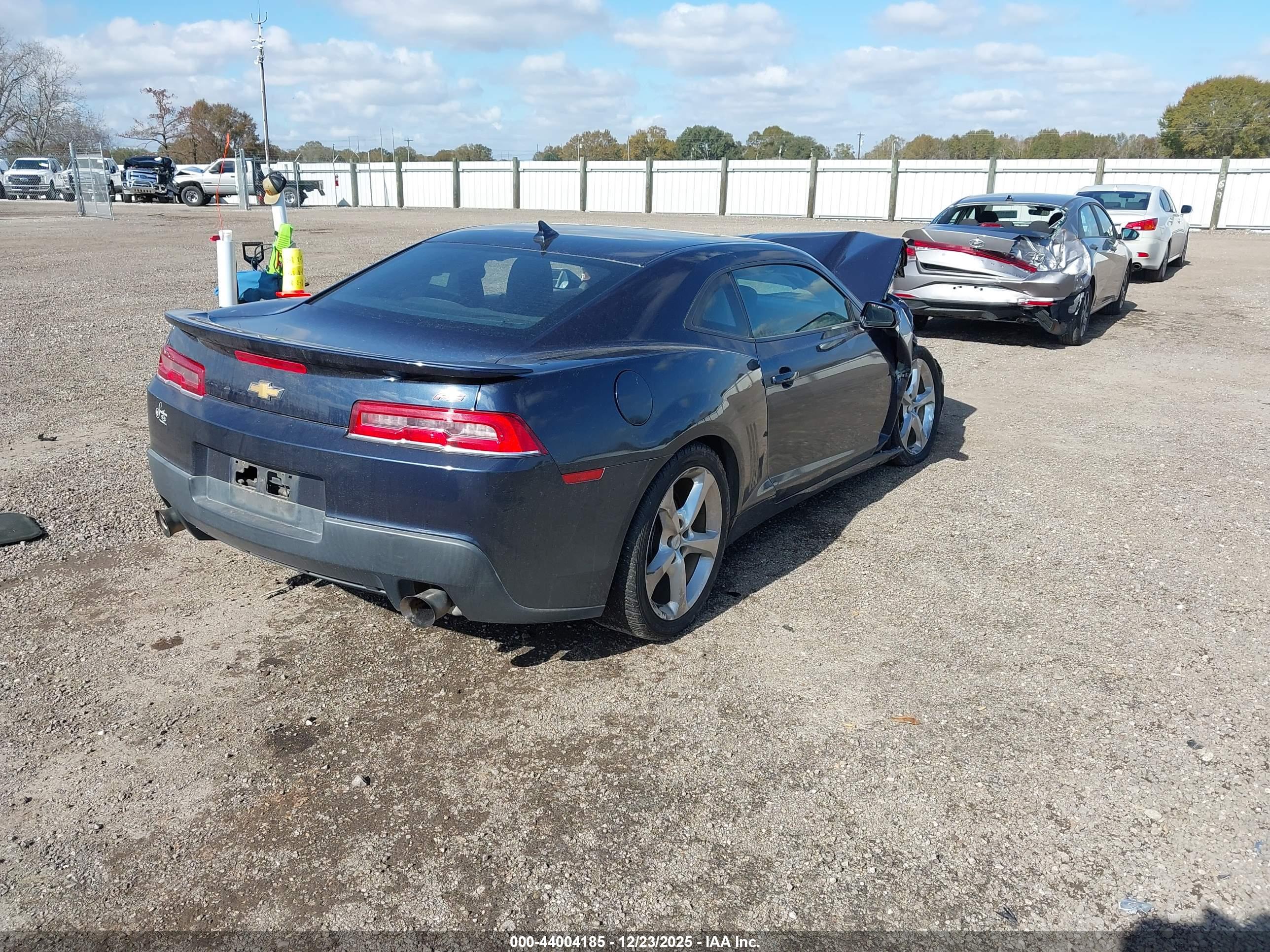CHEVROLET CAMARO image 4