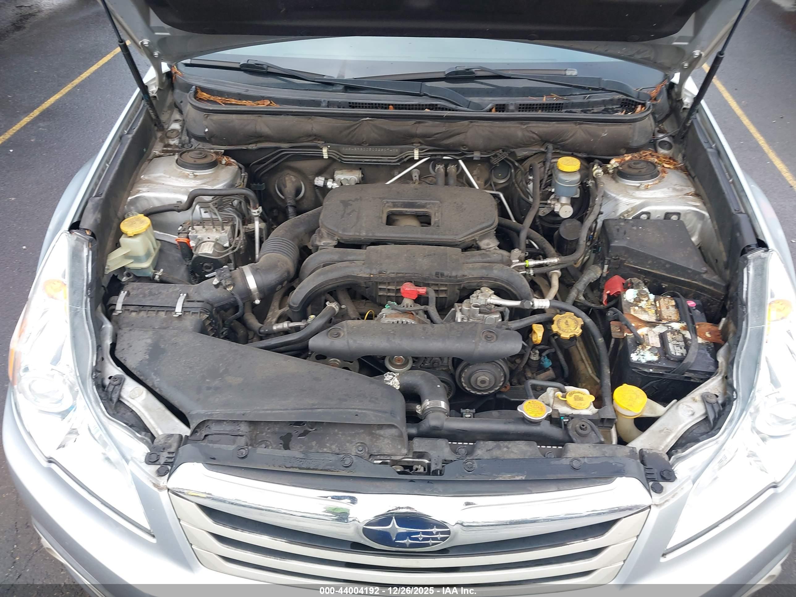 SUBARU OUTBACK image 10