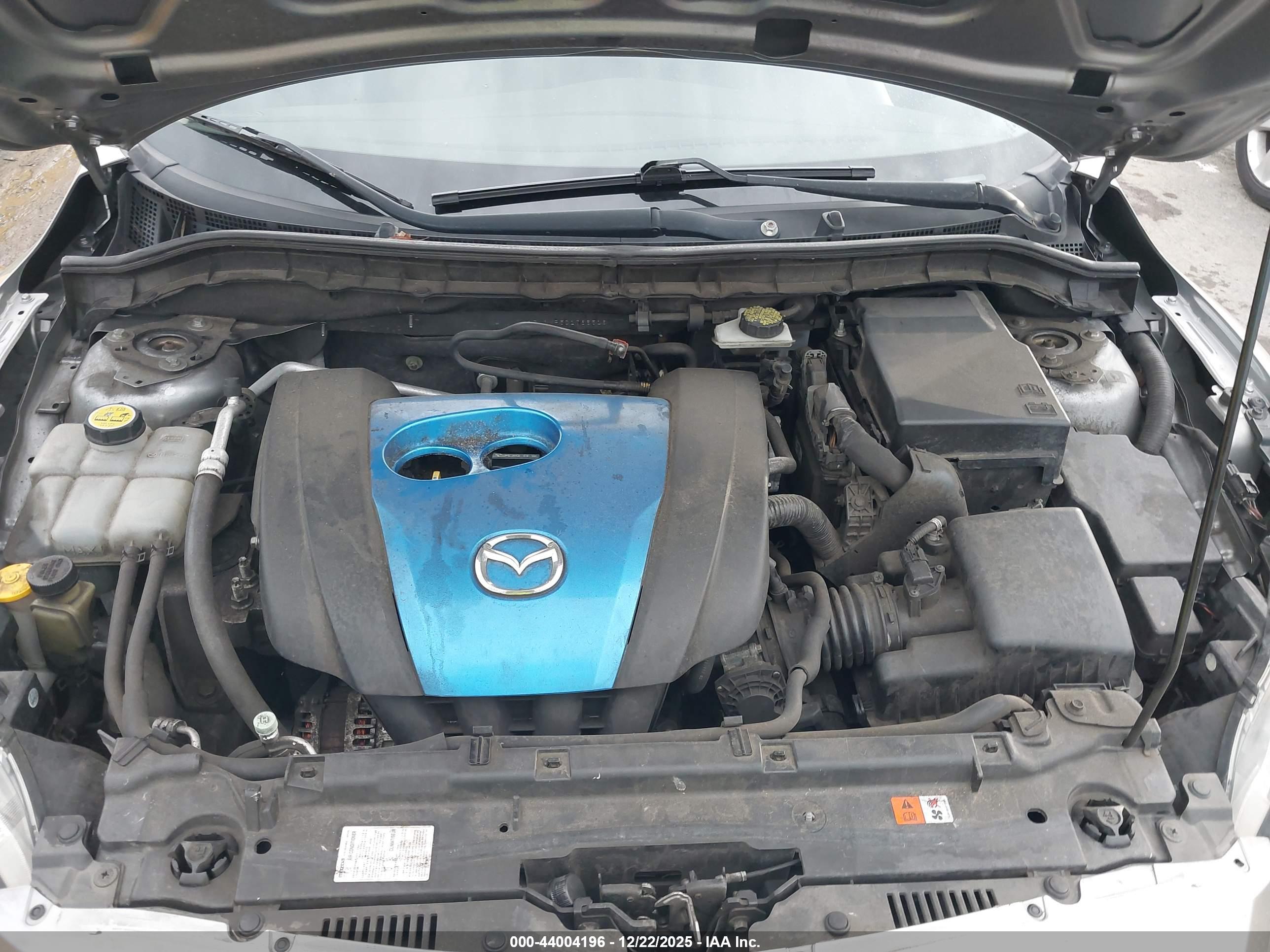 MAZDA MAZDA3 image 10