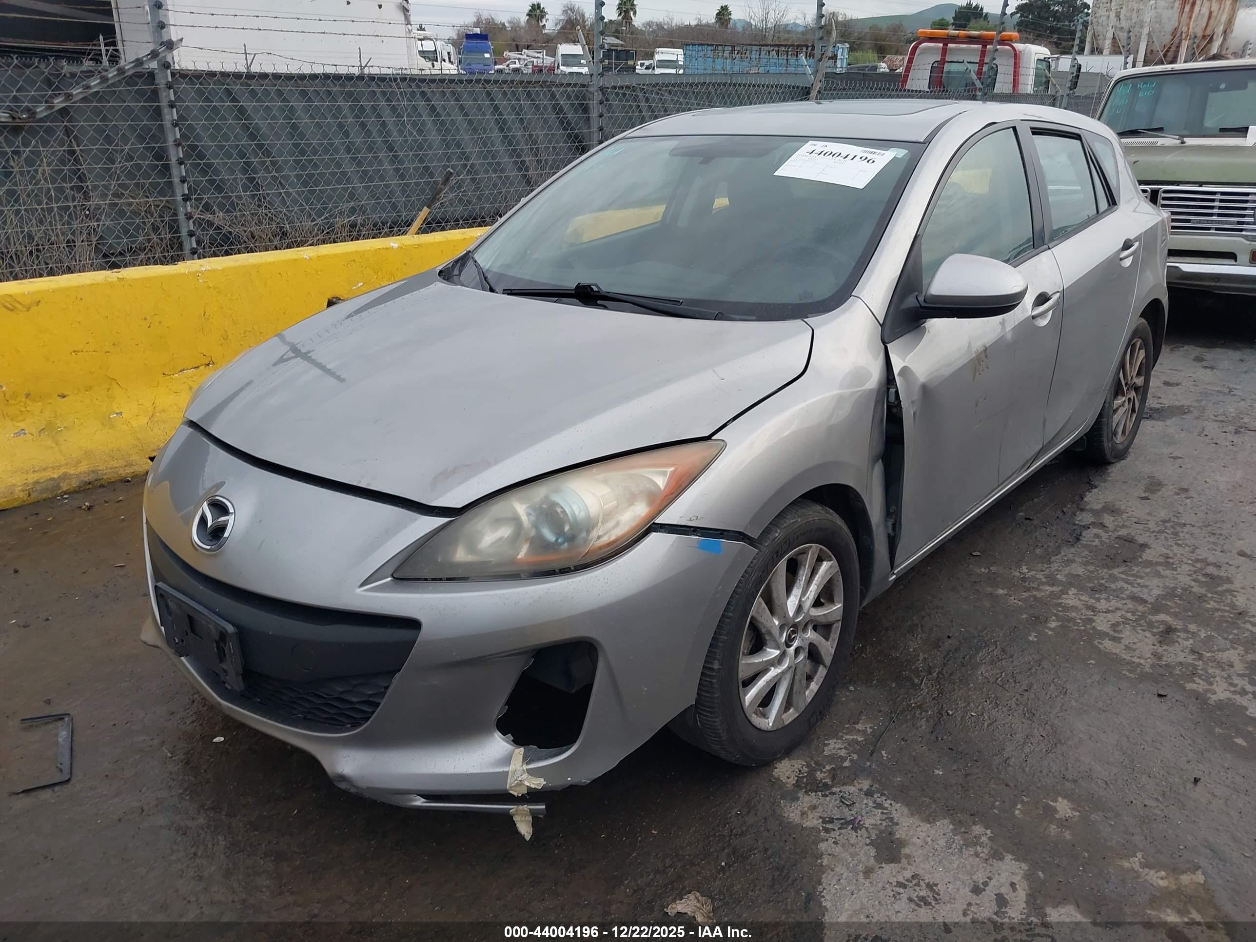 MAZDA MAZDA3 image 6