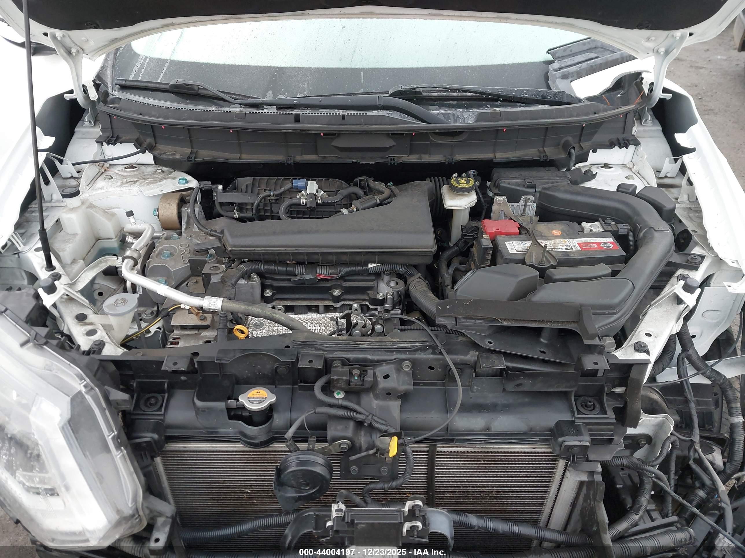 NISSAN ROGUE image 10