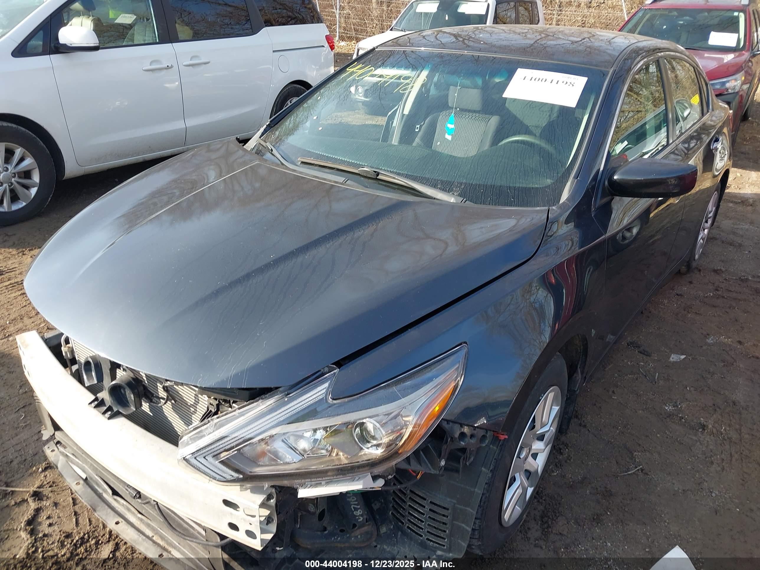 NISSAN ALTIMA image 2