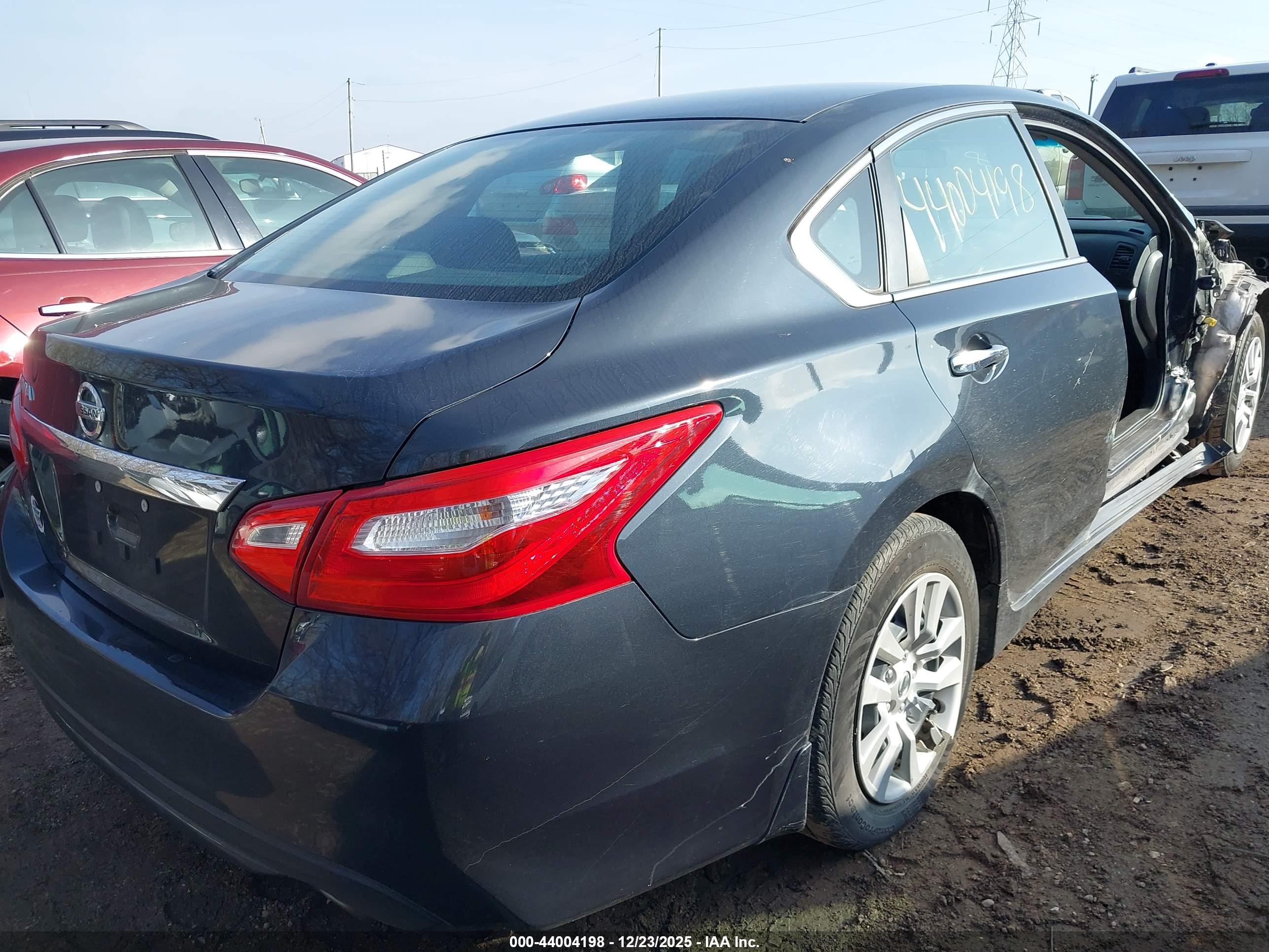 NISSAN ALTIMA image 4