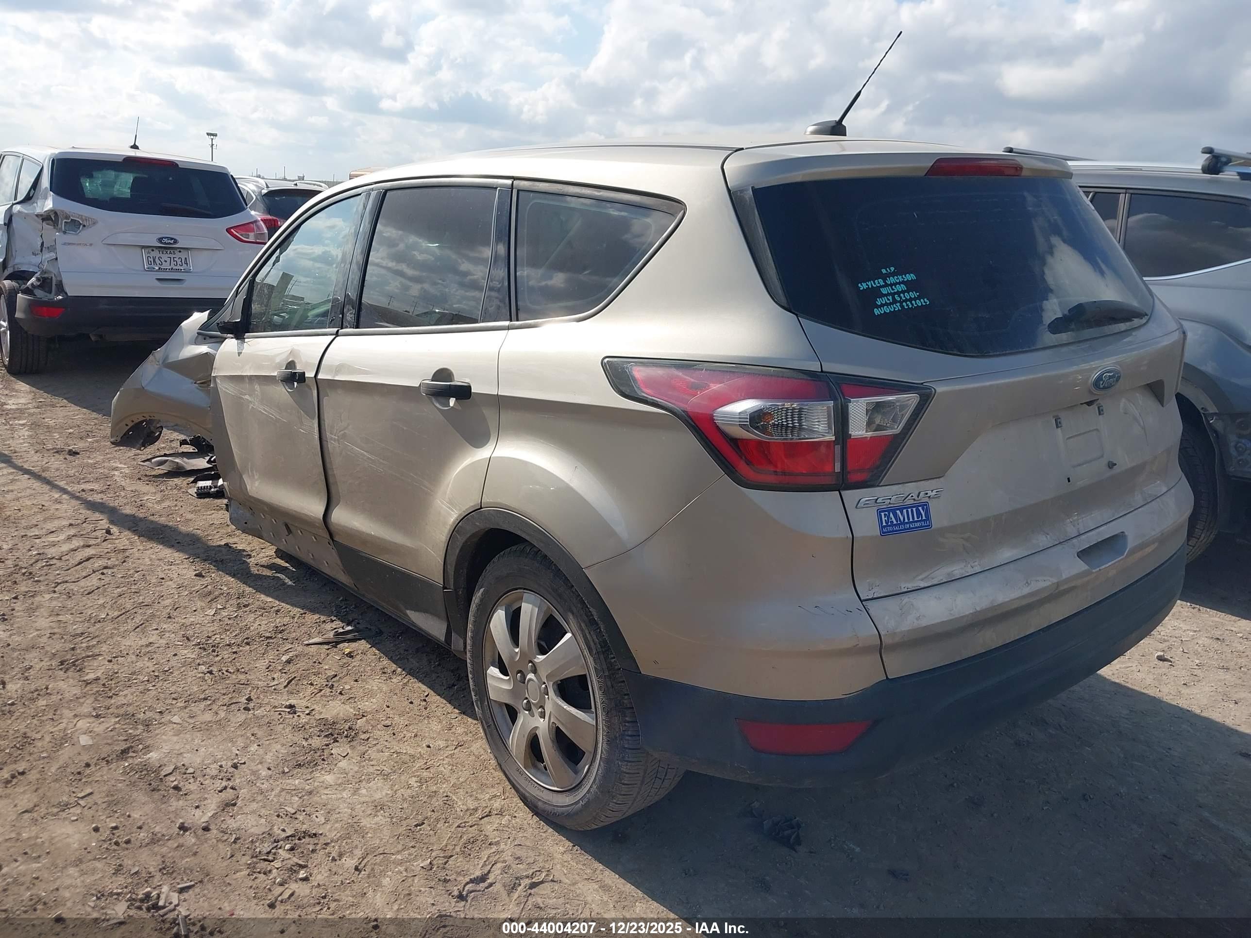 FORD ESCAPE image 3