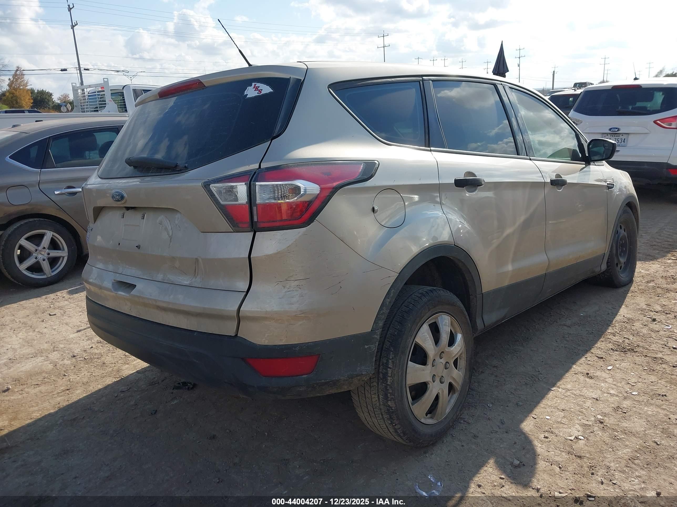 FORD ESCAPE image 4