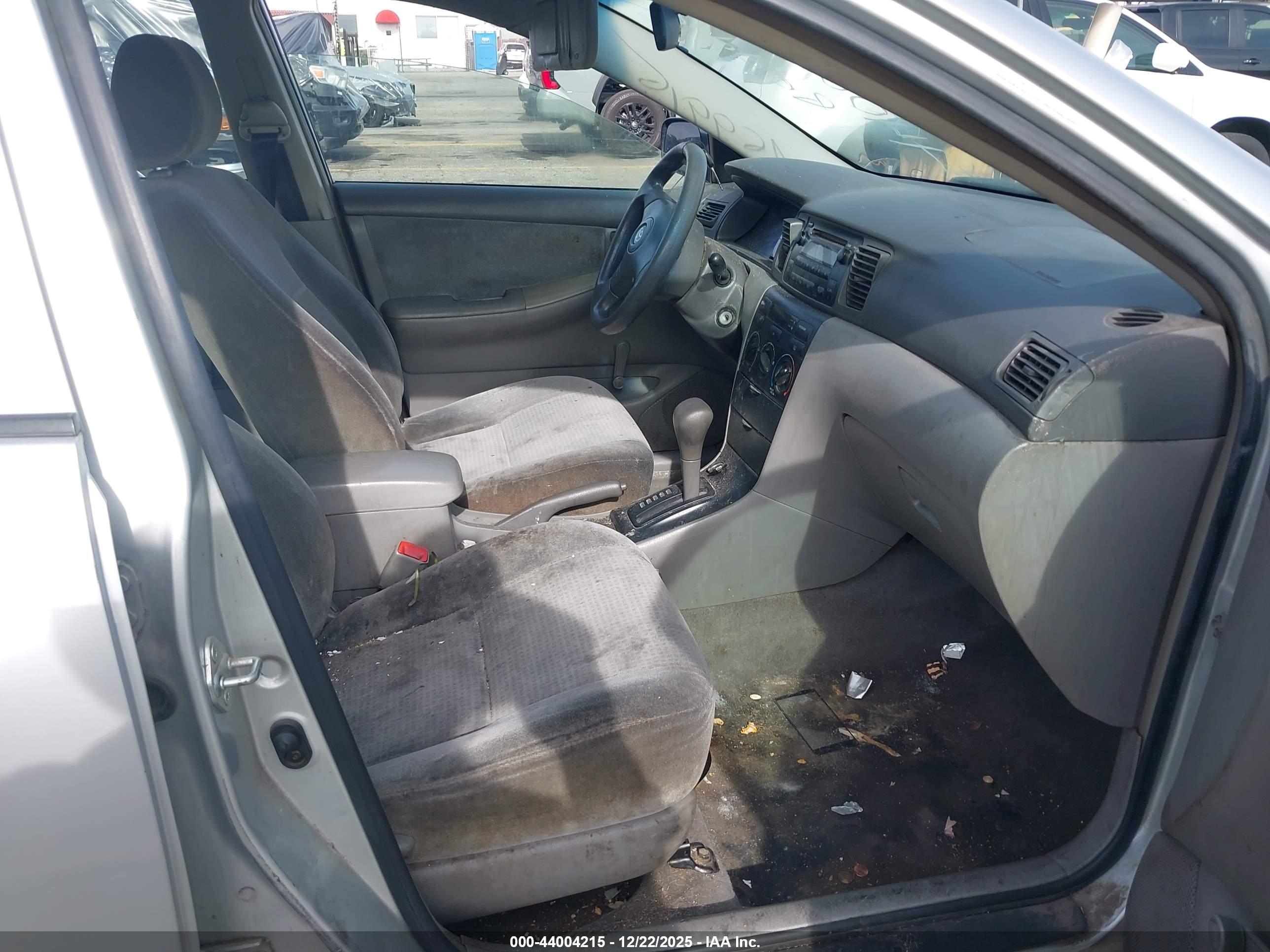 TOYOTA COROLLA image 5
