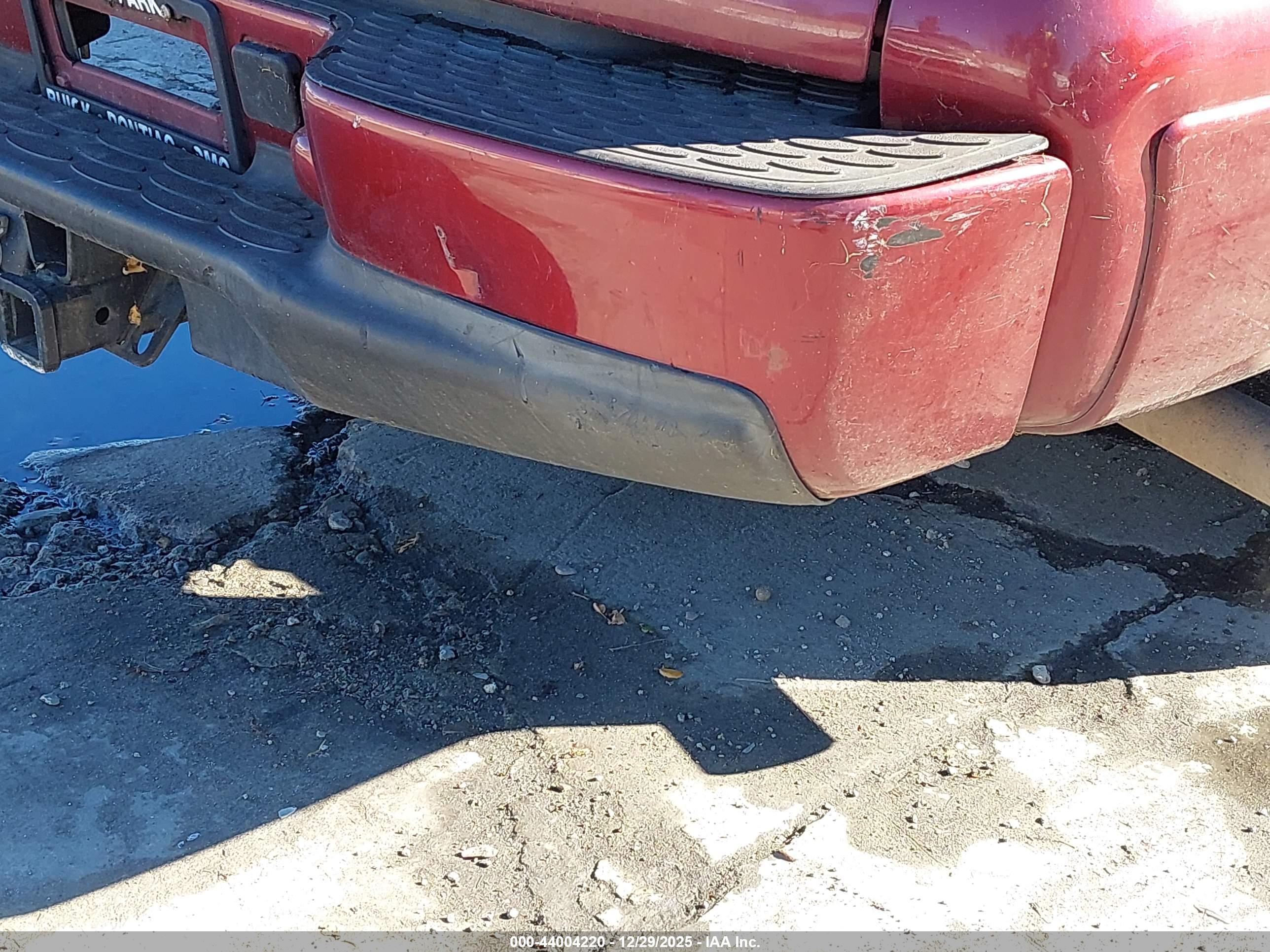 GMC YUKON image 6