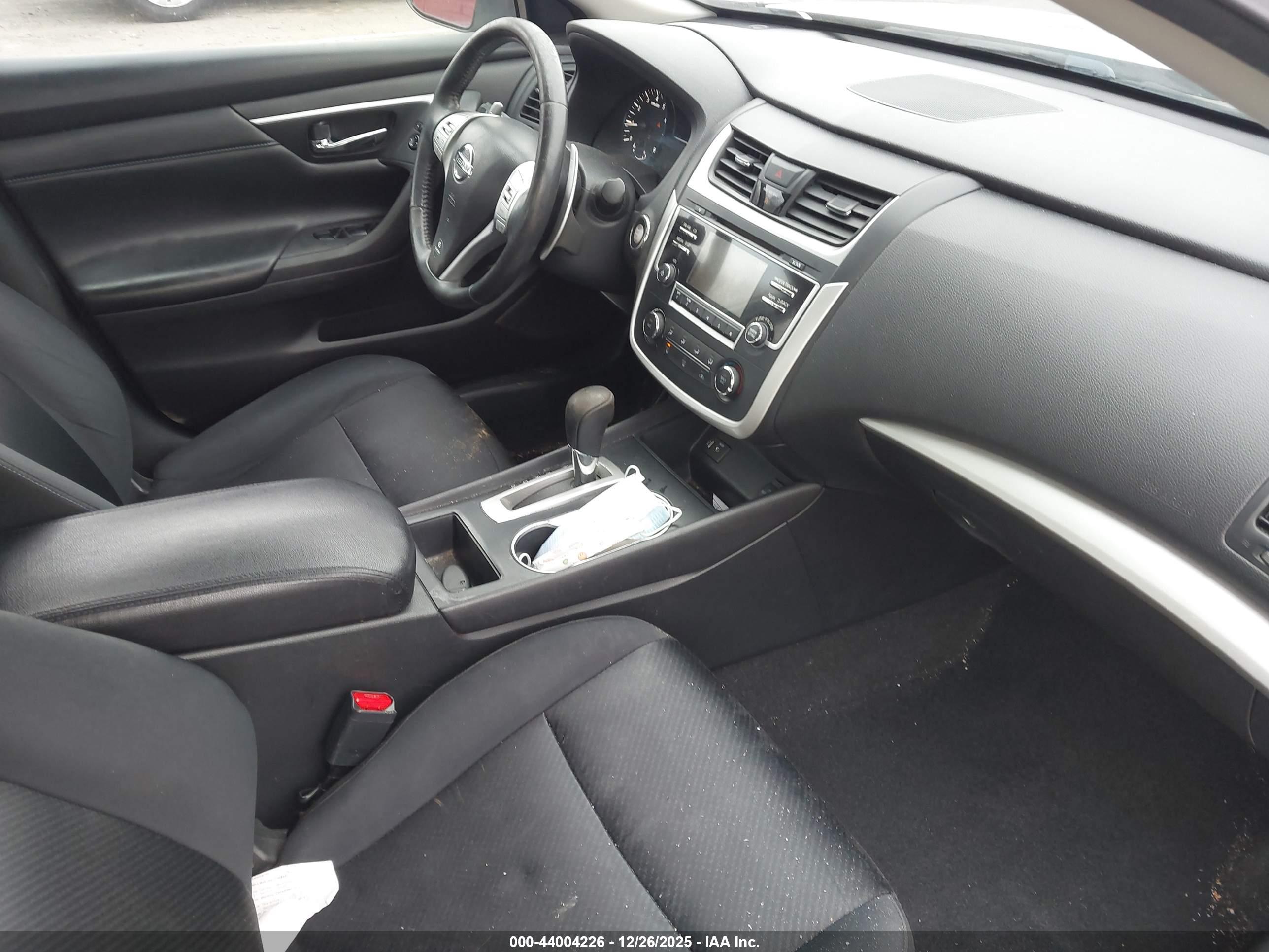 NISSAN ALTIMA image 5