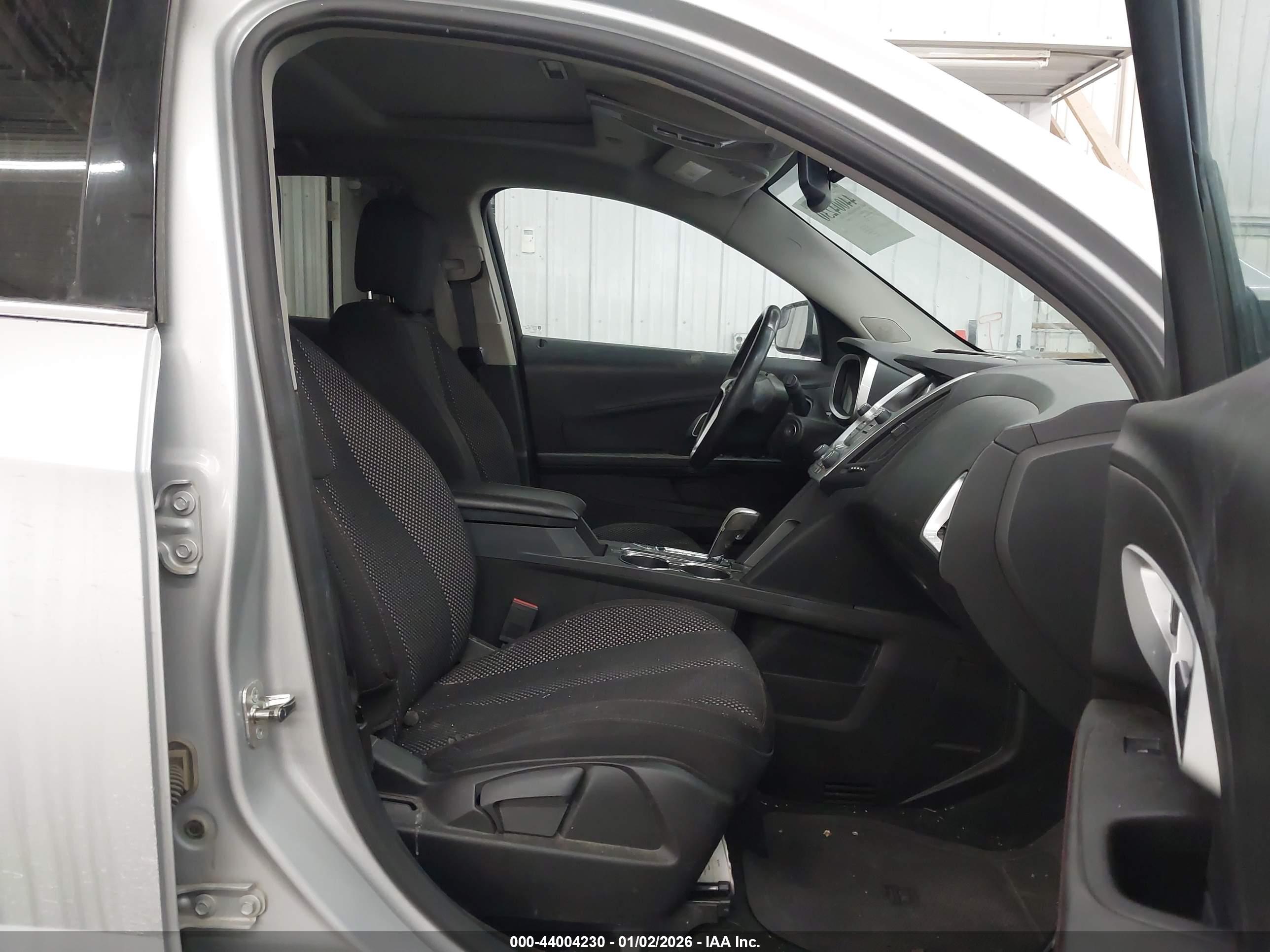 CHEVROLET EQUINOX image 5