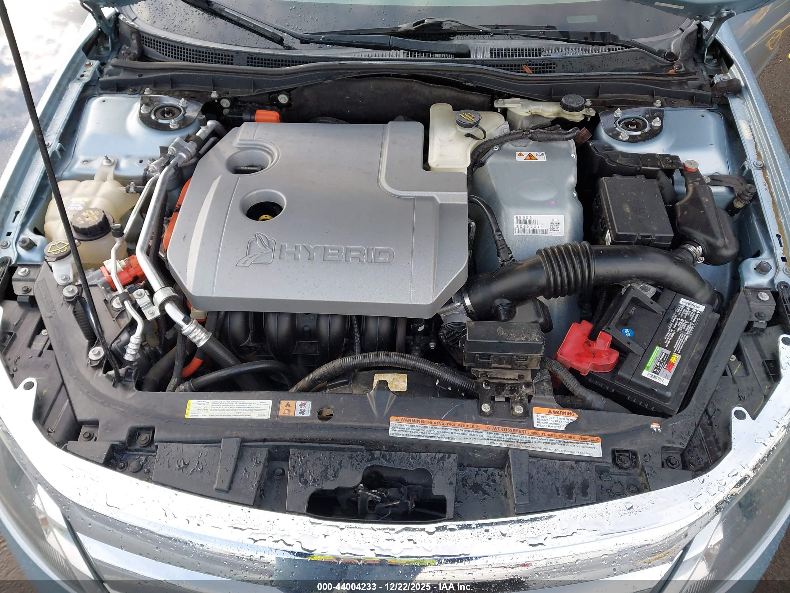 FORD FUSION image 10
