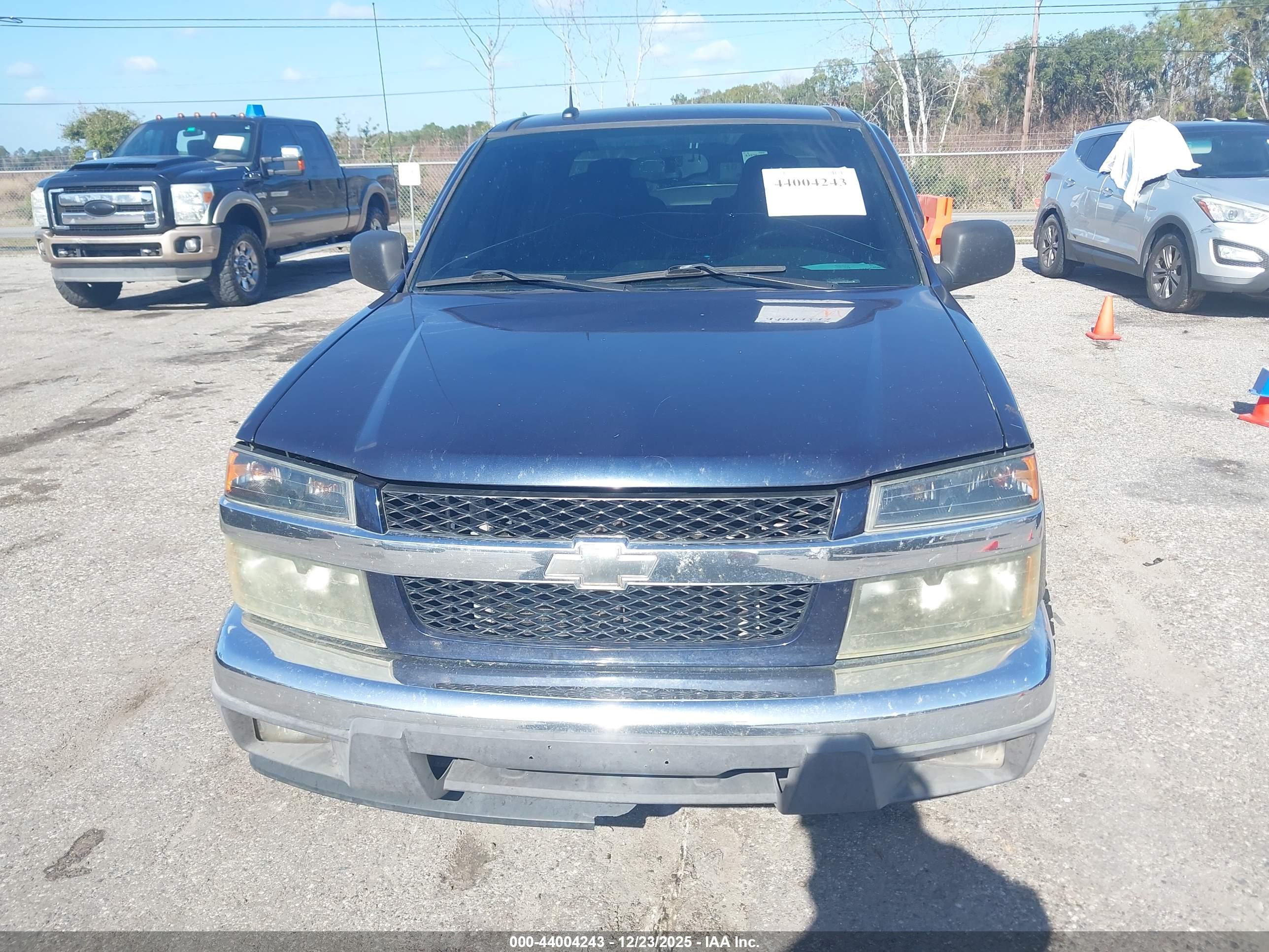 CHEVROLET COLORADO image 6