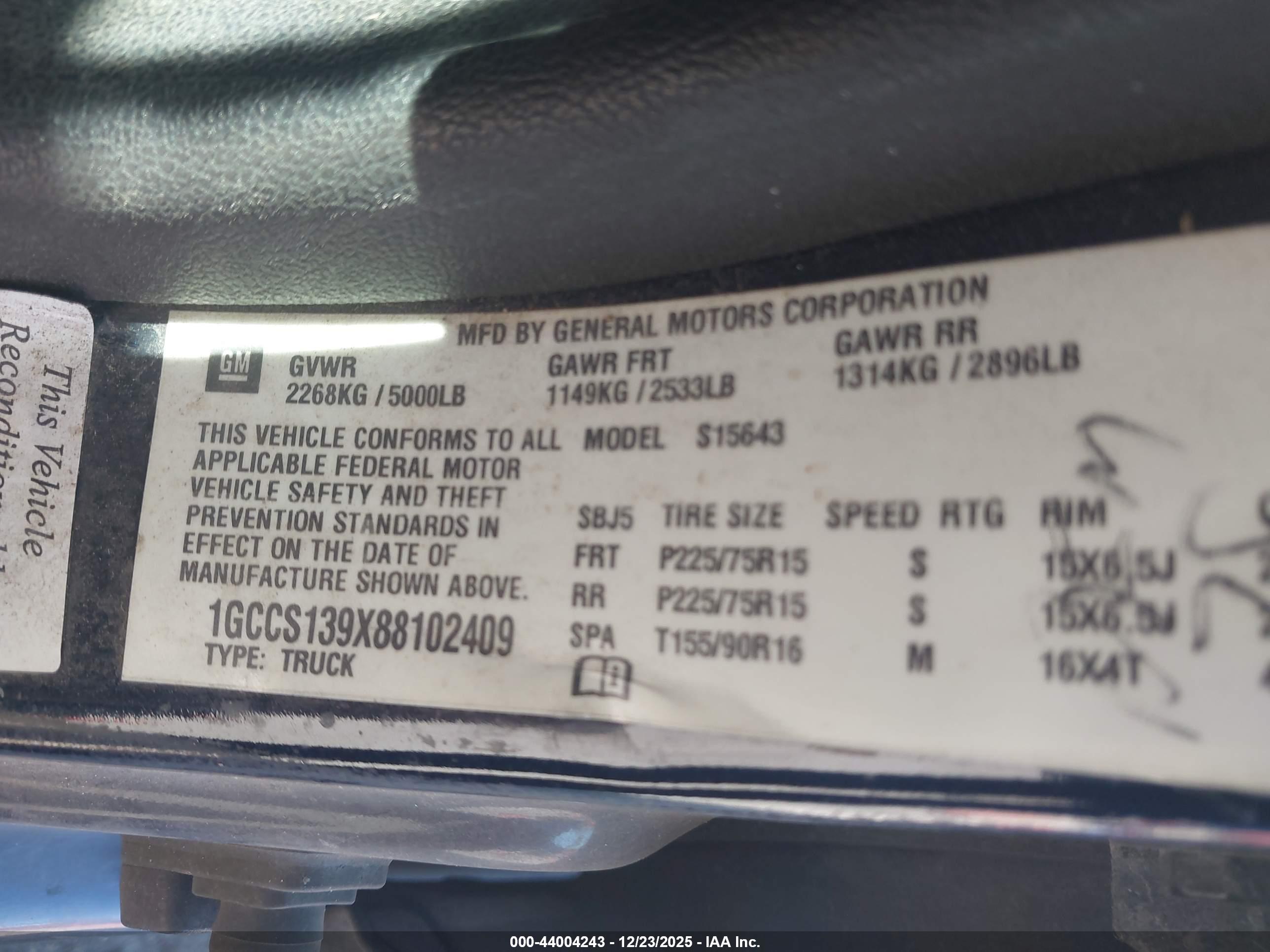 CHEVROLET COLORADO image 9