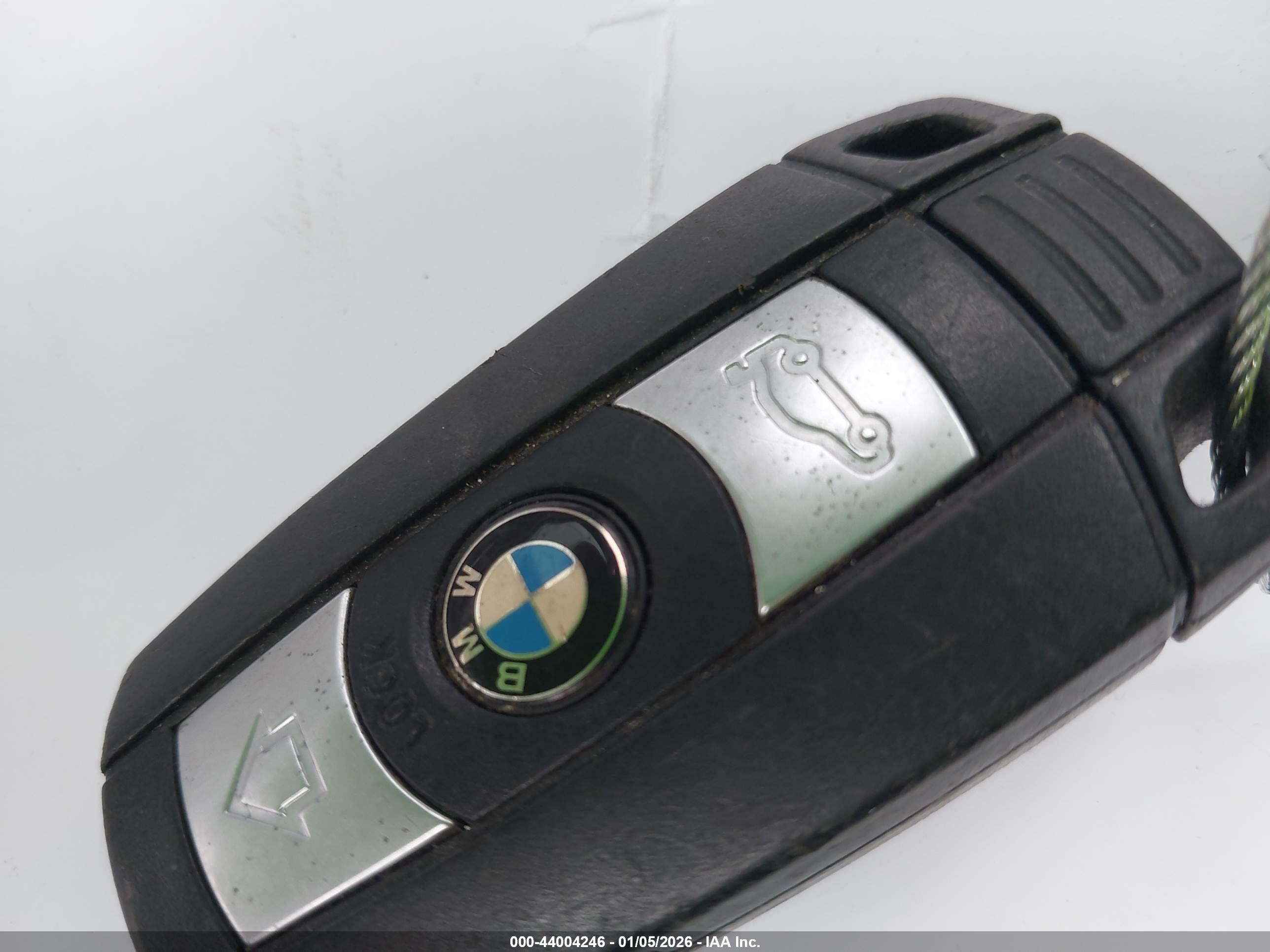 BMW 328I image 11