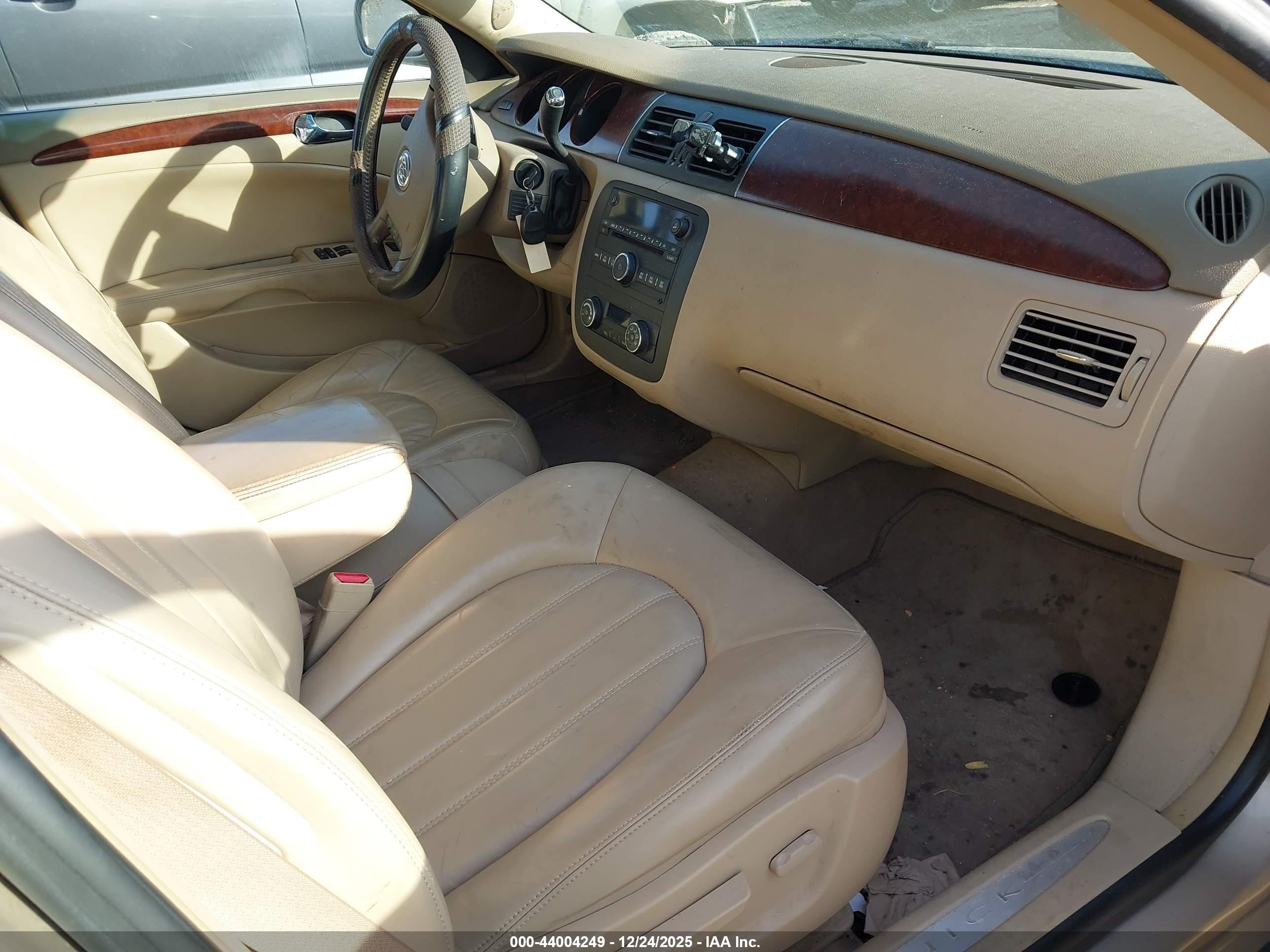 BUICK LUCERNE image 5
