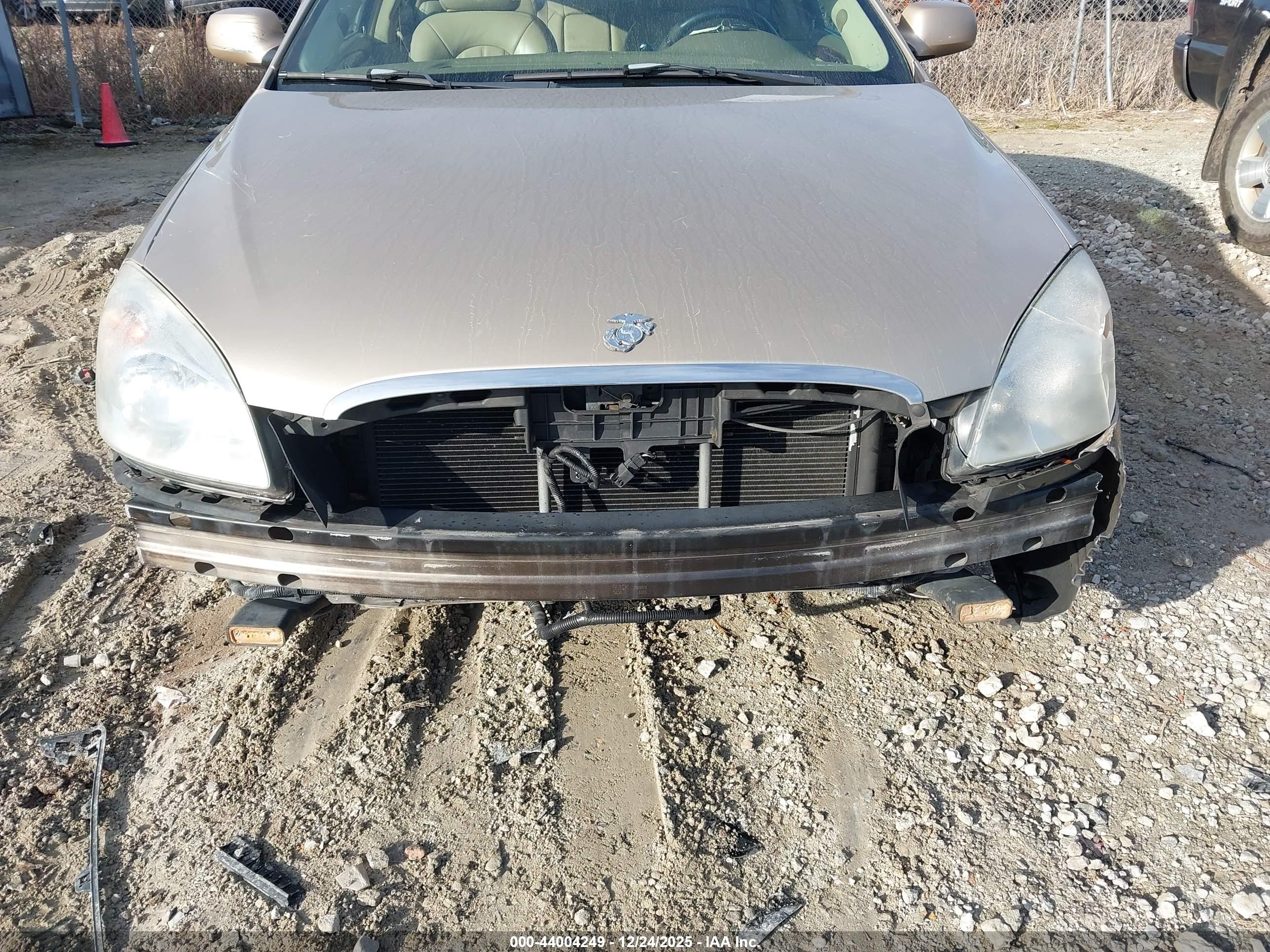 BUICK LUCERNE image 6