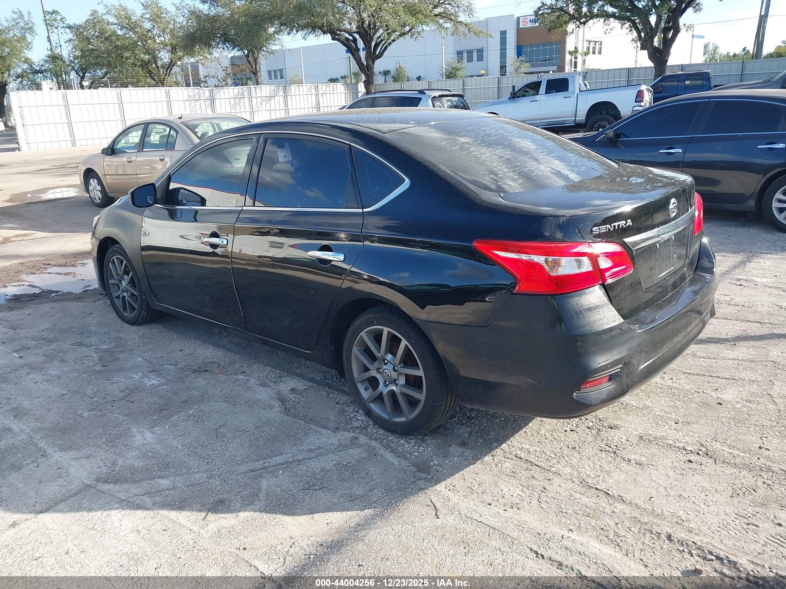 NISSAN SENTRA image 3