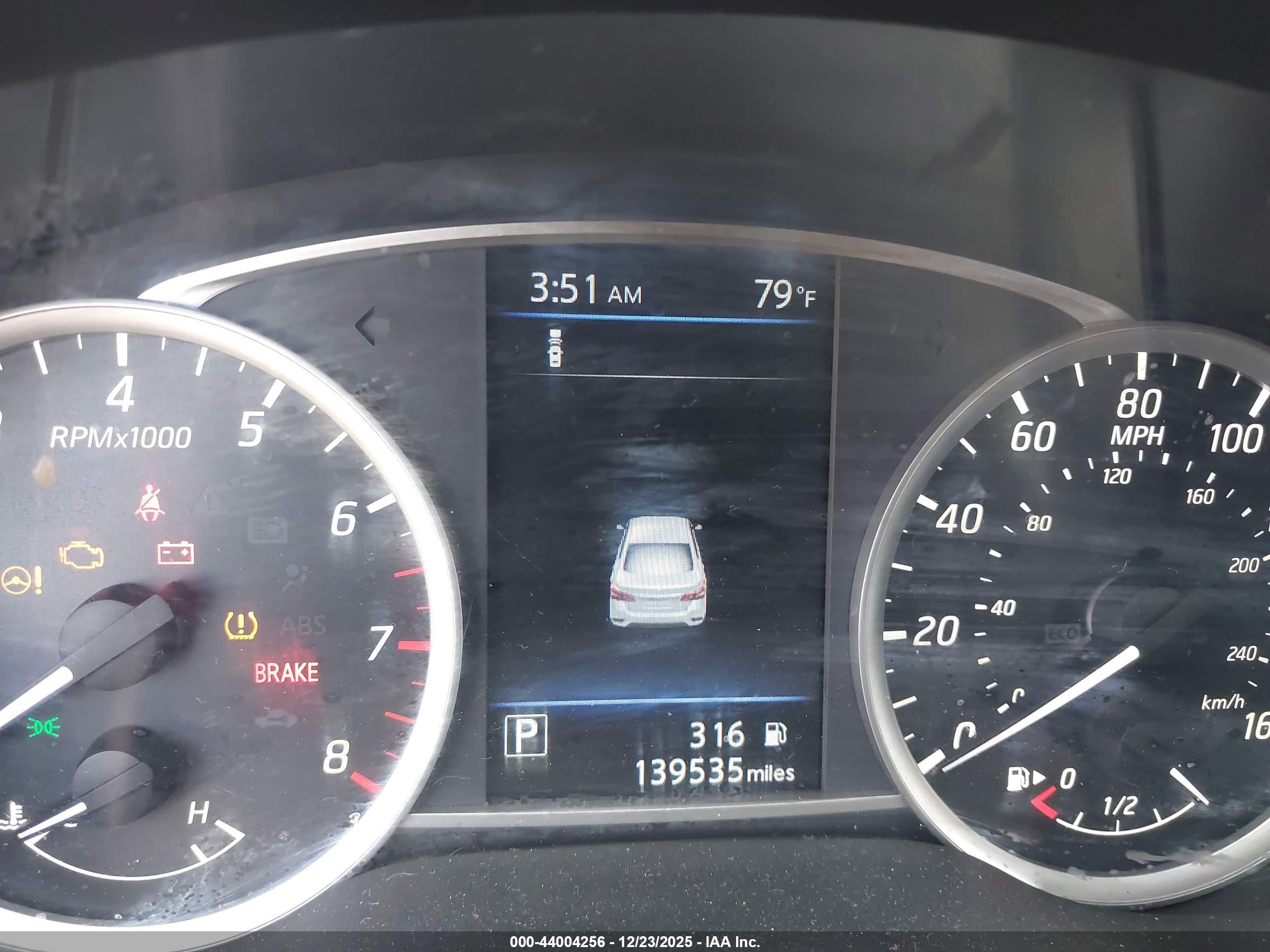 NISSAN SENTRA image 7