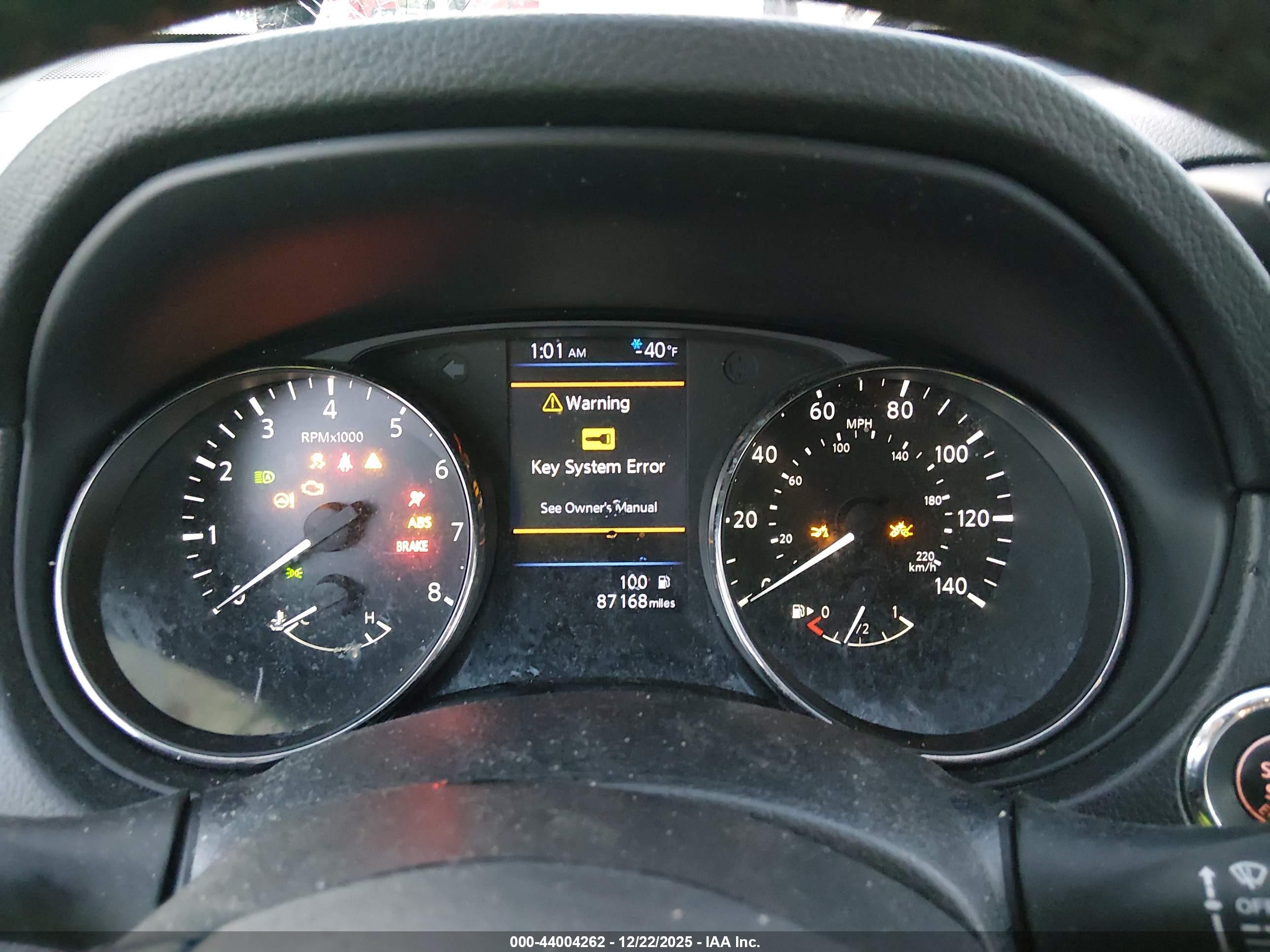 NISSAN ROGUE image 7