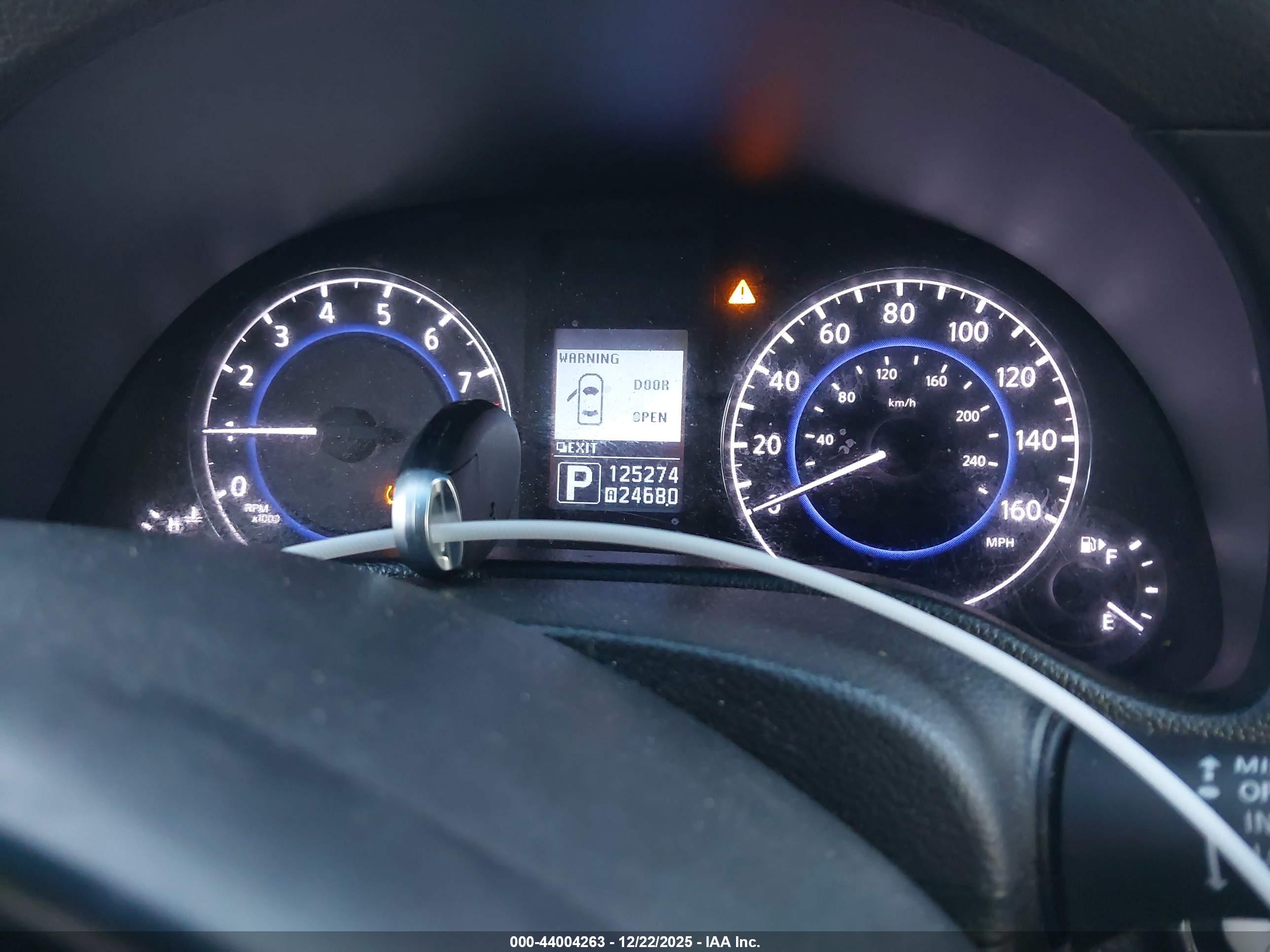 INFINITI G37 image 7